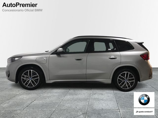 Fotos de BMW X1 xDrive25e color Gris Plata. Año 2025. 180KW(245CV). Híbrido Electro/Gasolina. En concesionario Auto Premier, S.A. - MADRID de Madrid