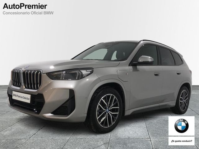 Fotos de BMW X1 xDrive25e color Gris Plata. Año 2025. 180KW(245CV). Híbrido Electro/Gasolina. En concesionario Auto Premier, S.A. - MADRID de Madrid