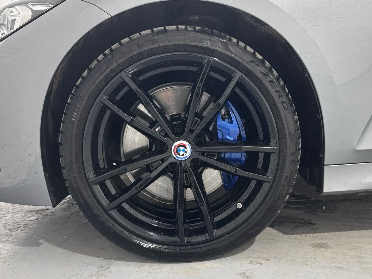 BMW Serie 3 M340i Touring color Gris. Año 2022. 275KW(374CV). Gasolina. En concesionario Auto Premier, S.A. - MADRID de Madrid