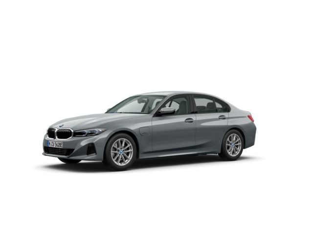 BMW Serie 3 320e color Gris. Año 2024. 150KW(204CV). Híbrido Electro/Gasolina. En concesionario Auto Premier, S.A. - MADRID de Madrid