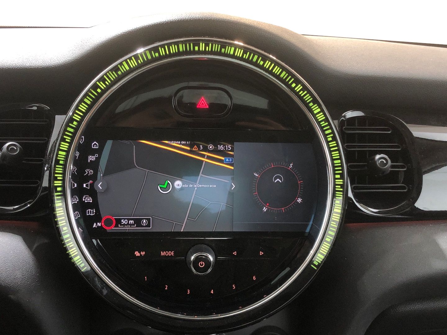 fotoG 10 del MINI MINI Cooper SE 135 kW (184 CV) 184cv Eléctrico del 2022 en Madrid