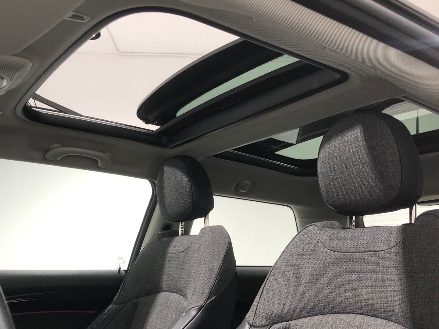 fotoG 12 del MINI MINI Cooper SE 135 kW (184 CV) 184cv Eléctrico del 2022 en Madrid