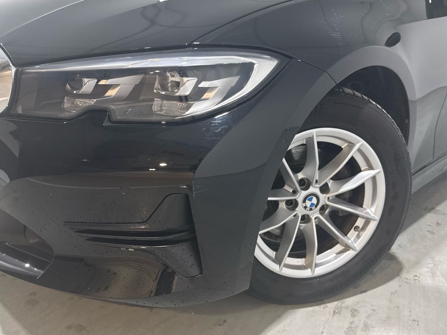 BMW Serie 3 318d color Negro. Año 2022. 110KW(150CV). Diésel. En concesionario Auto Premier, S.A. - MADRID de Madrid