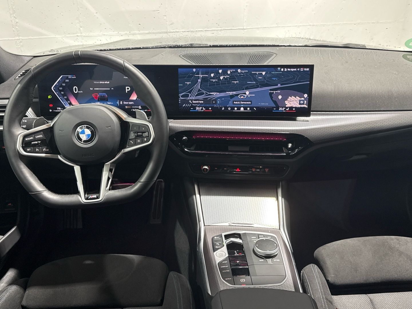 Bmw Serie 3 320i color Negro. Año 2025. 135KW(184CV). Gasolina. En concesionario Auto Premier, S.A. - MADRID de Madrid