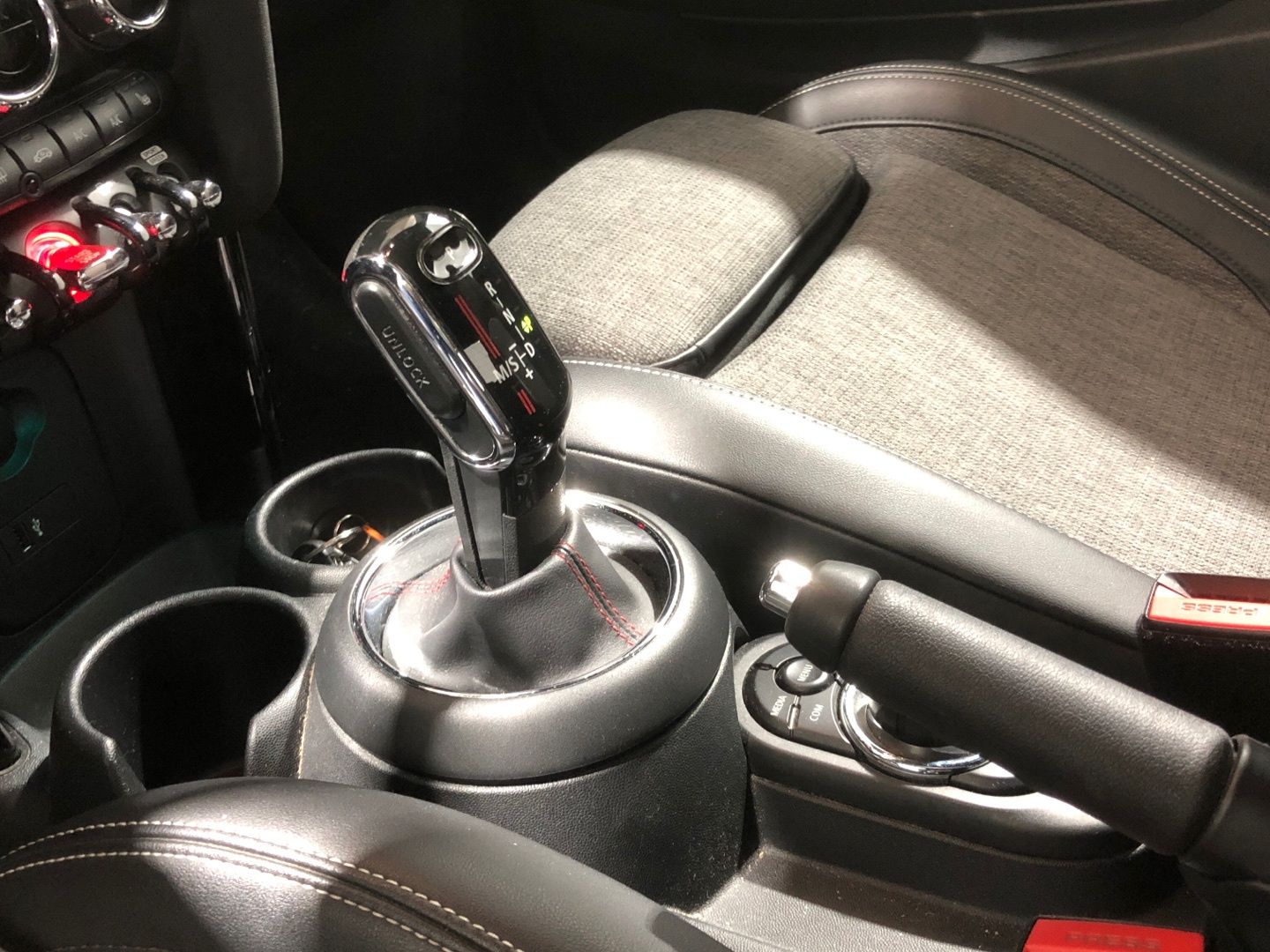 fotoG 12 del MINI MINI Cabrio Cooper S 141 kW (192 CV) 192cv Gasolina del 2020 en Madrid