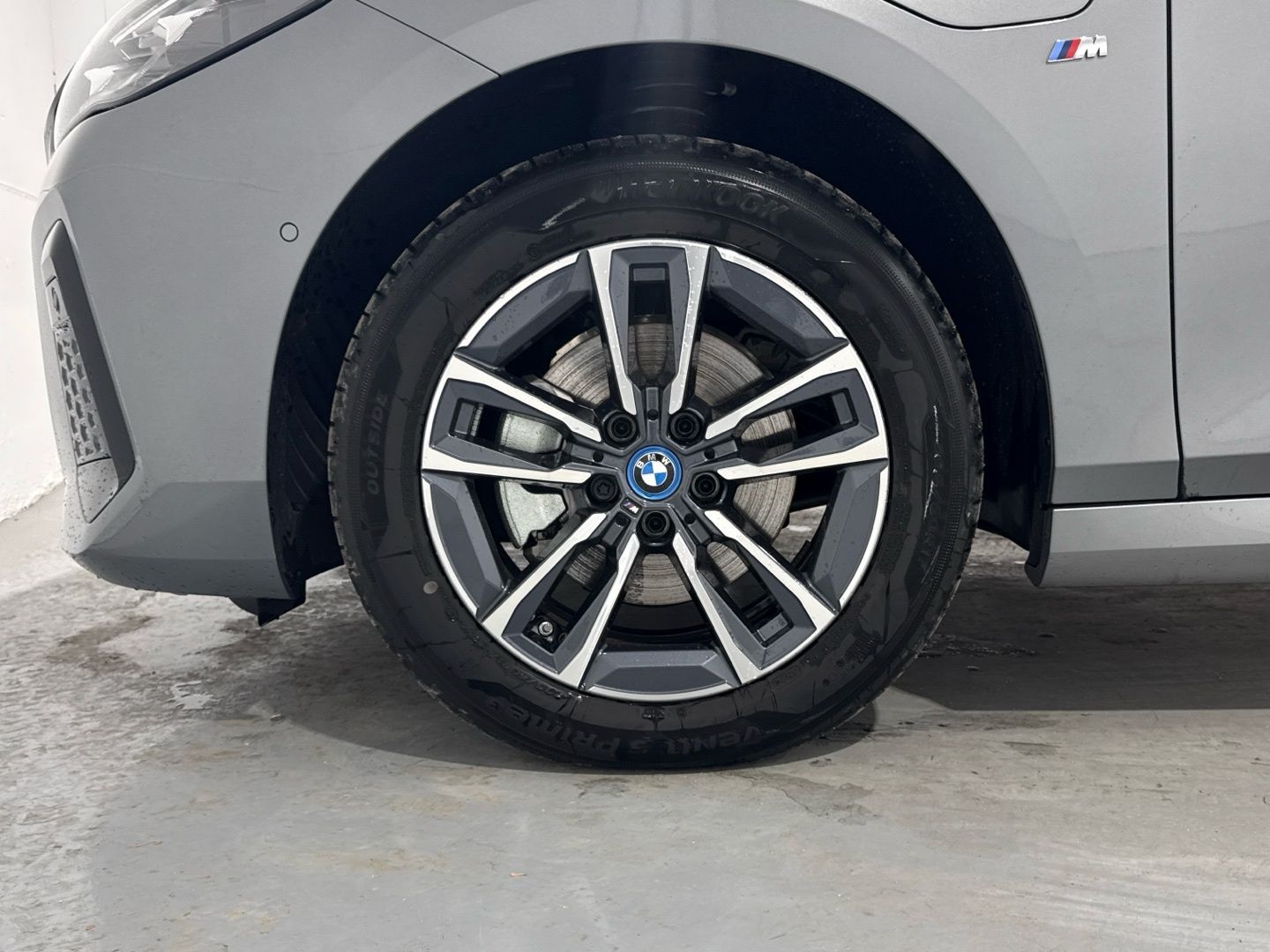 BMW Serie 2 225e Active Tourer color Gris. Año 2024. 180KW(245CV). Híbrido Electro/Gasolina. En concesionario Auto Premier, S.A. - ALCALÁ DE HENARES de Madrid