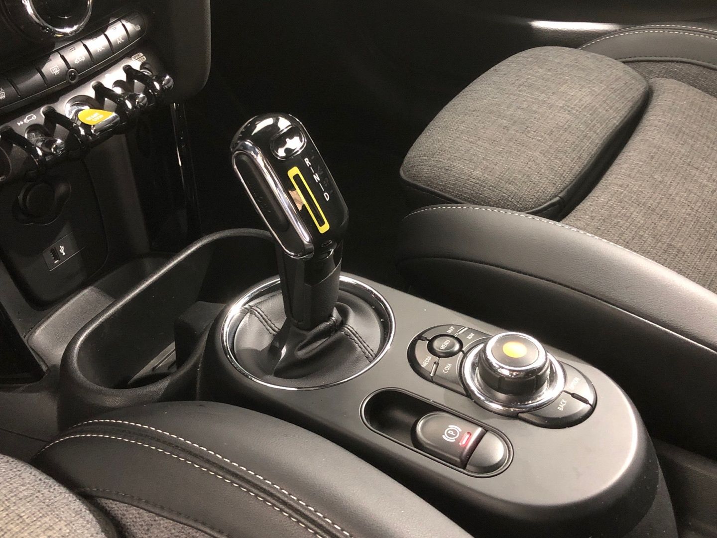 fotoG 10 del MINI MINI Cooper SE 135 kW (184 CV) 184cv Eléctrico del 2020 en Madrid