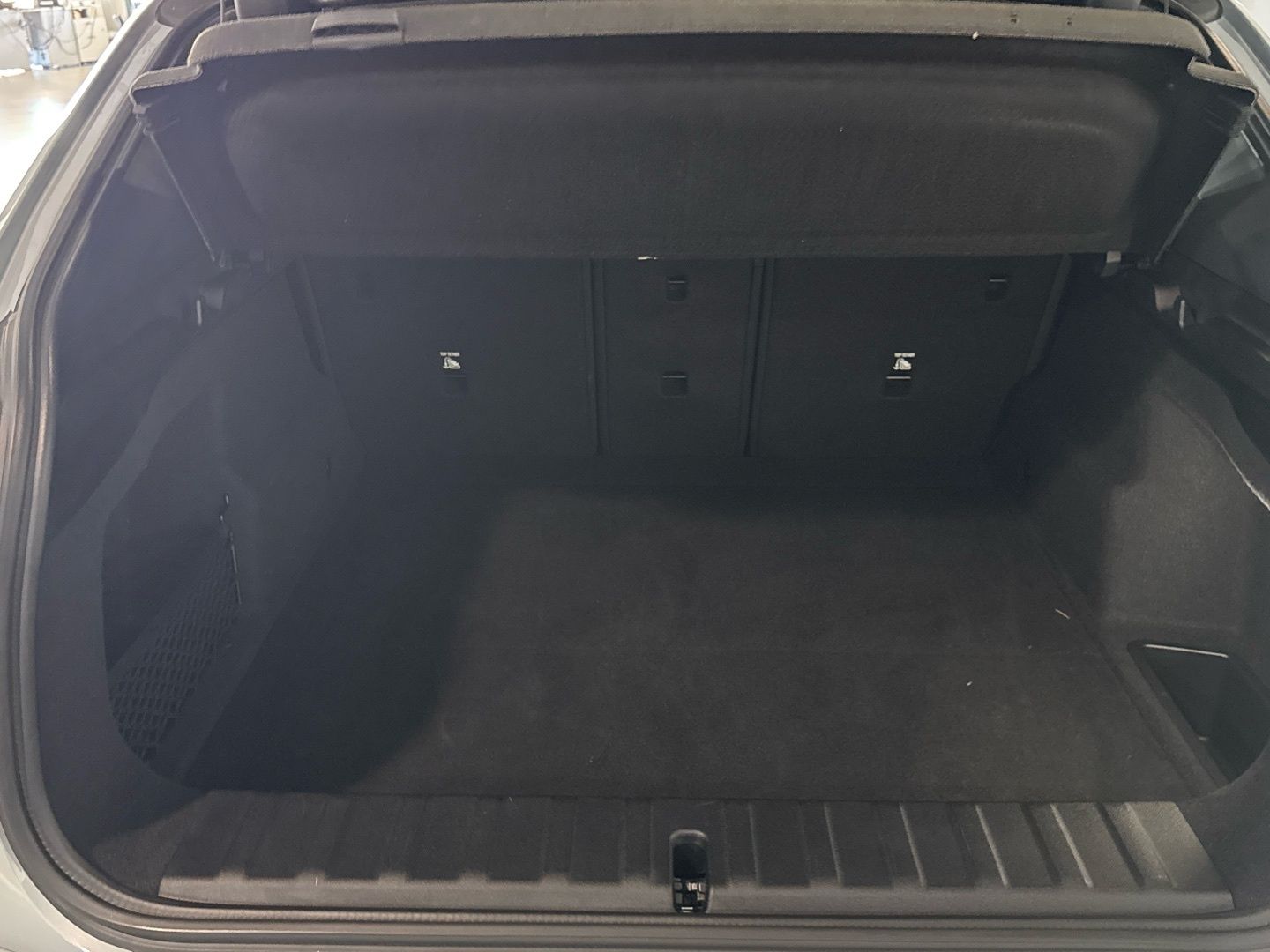 BMW X2 sDrive20d color Gris. Año 2025. 120KW(163CV). Diésel. En concesionario Auto Premier, S.A. - MADRID de Madrid