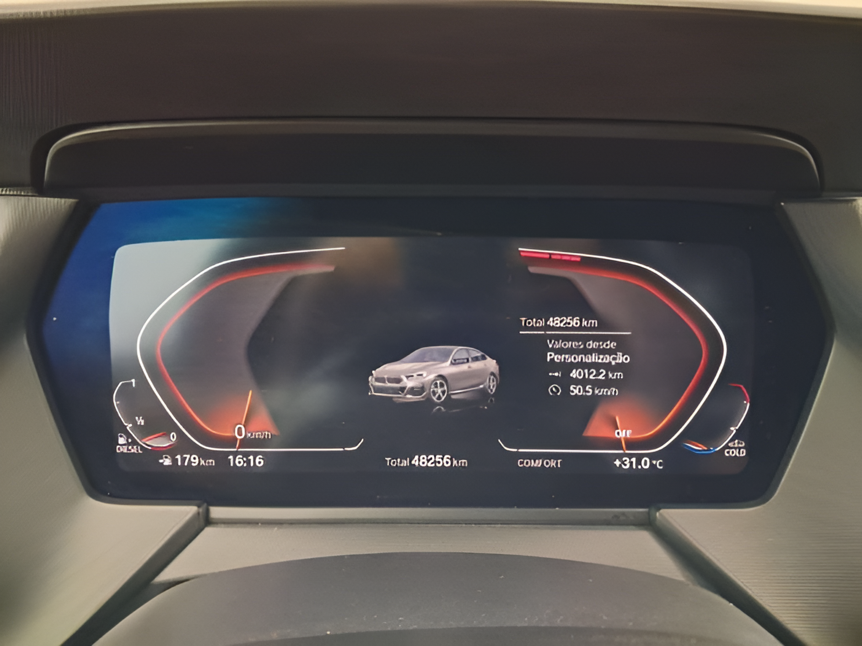 BMW Série 2 216d Gran Coupe color Gris. Ano 2024. 85KW(116CV). Diesel.