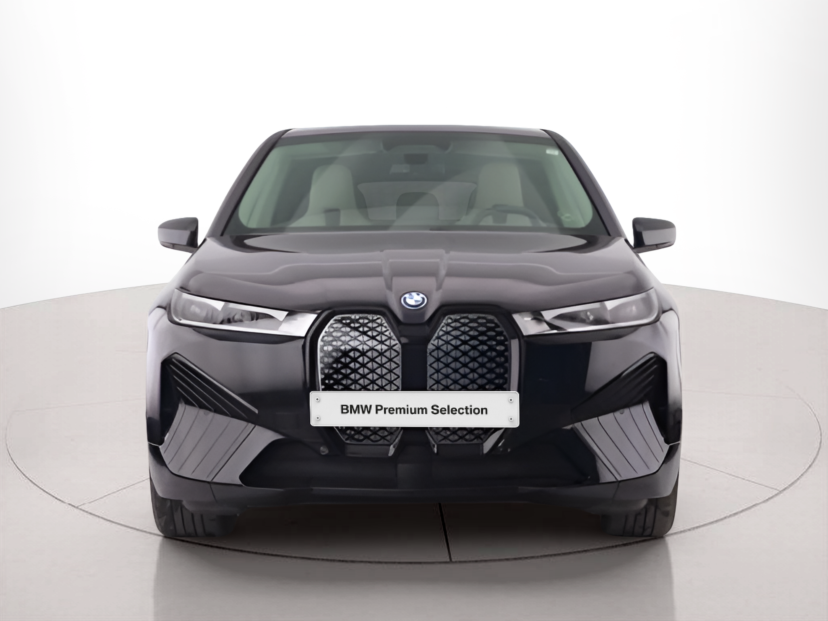 BMW iX xDrive40 color Negro. Ano 2024. 240KW(326CV). Elétrico. 