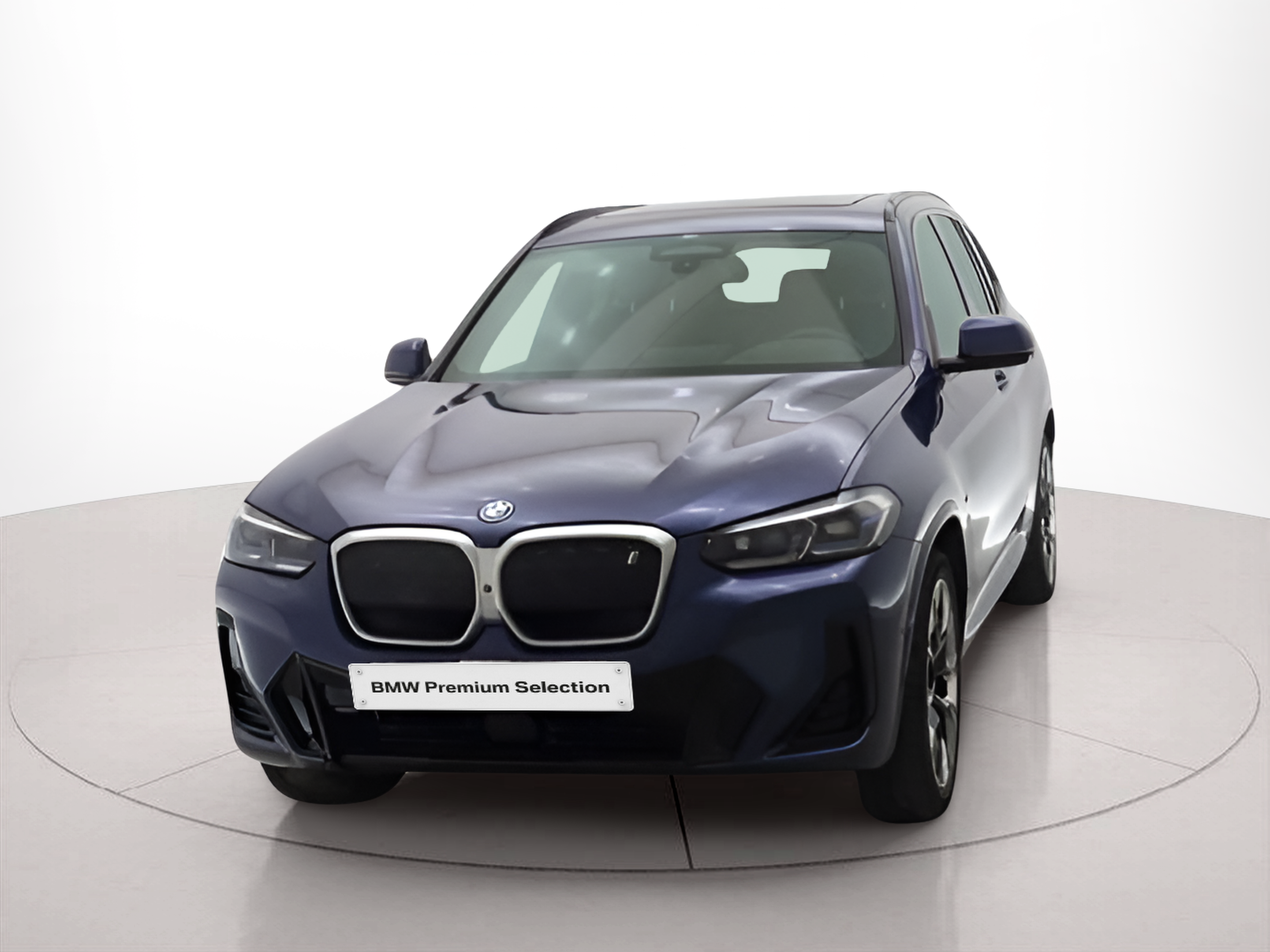 BMW iX3 iX3 80 kWh color Azul. Ano 2022. 210KW(286CV). Elétrico. 