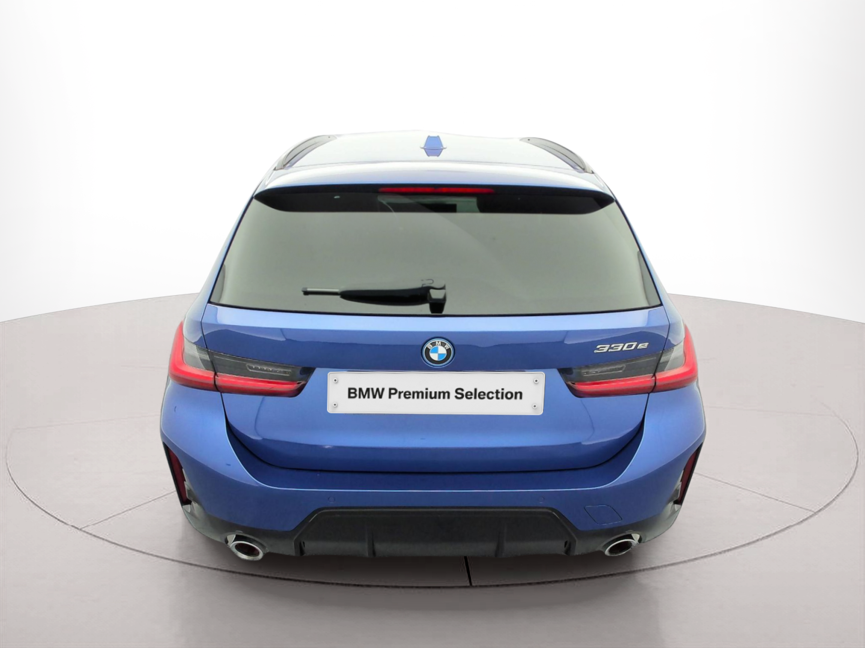 BMW Série 3 330e Touring color Azul. Año 2025. 215KW(292CV). Elétrico / Gasolina Híbrido. En concesionario BMW Group Portugal Outlet de Oeiras