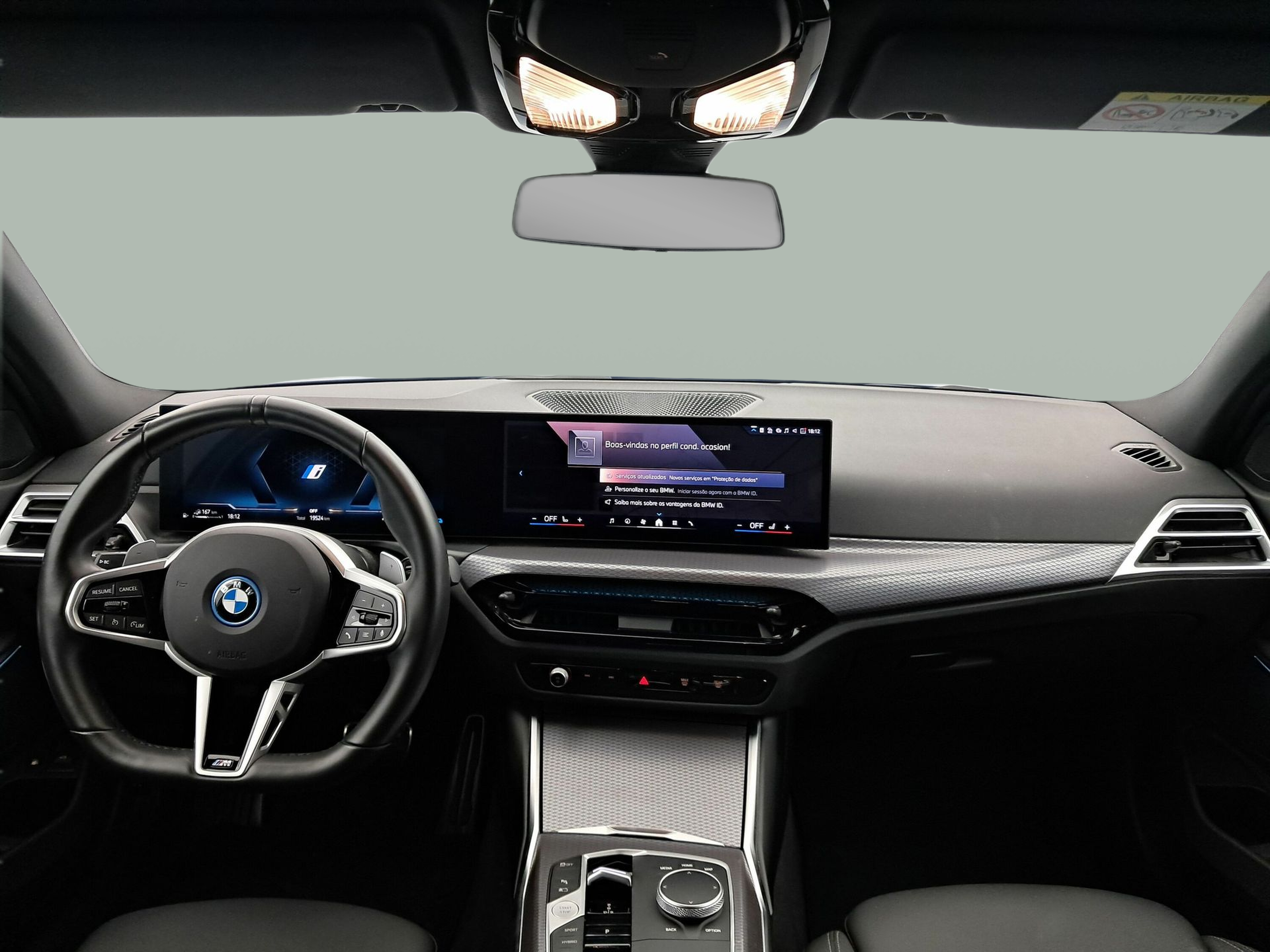 BMW Série 3 330e Touring color Azul. Año 2025. 215KW(292CV). Elétrico / Gasolina Híbrido. En concesionario BMW Group Portugal Outlet de Oeiras