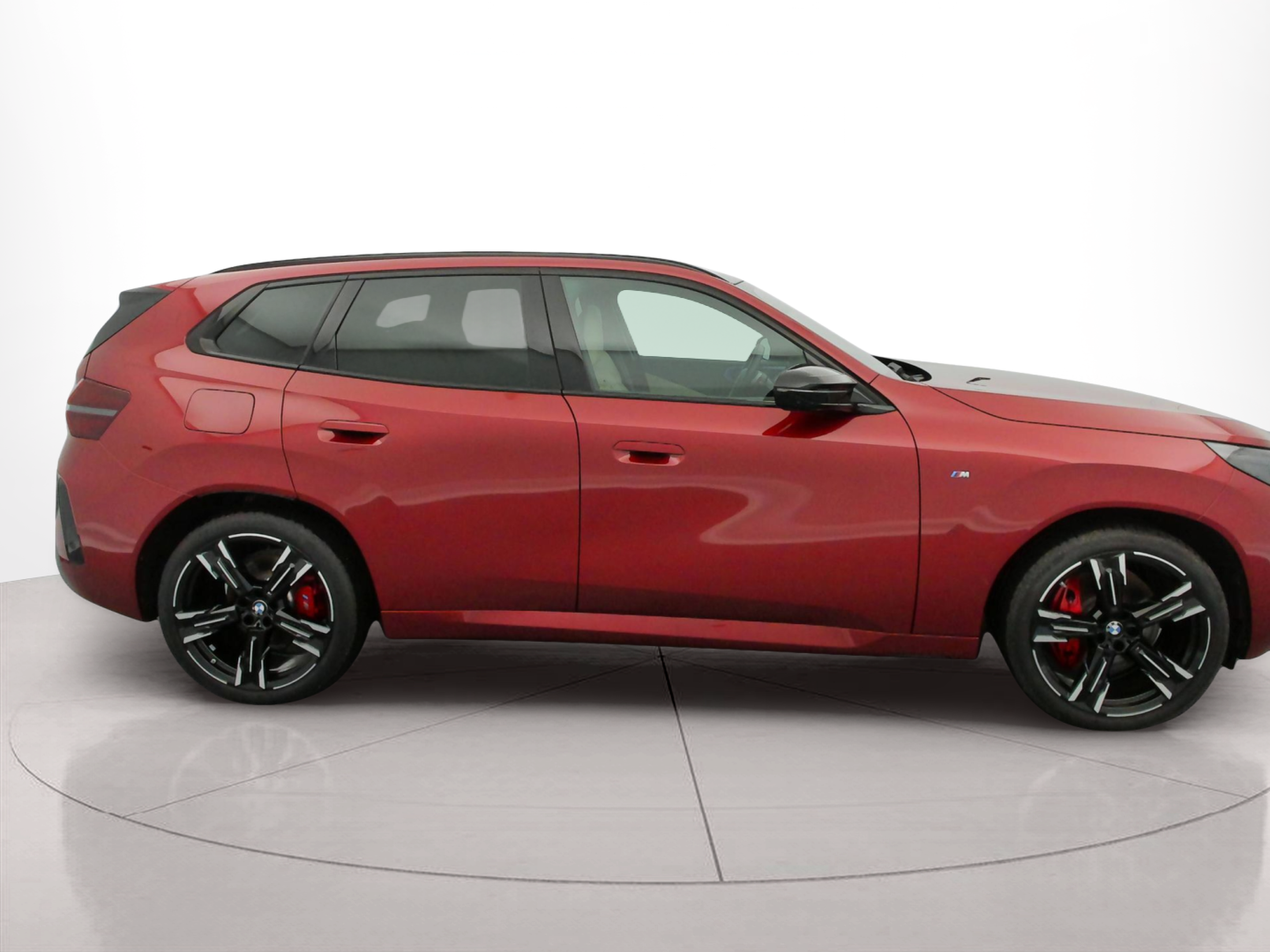 BMW X3 M50 color Rojo. Año 2024. 293KW(398CV). Gasolina. En concesionario BMW Group Portugal Outlet de Oeiras