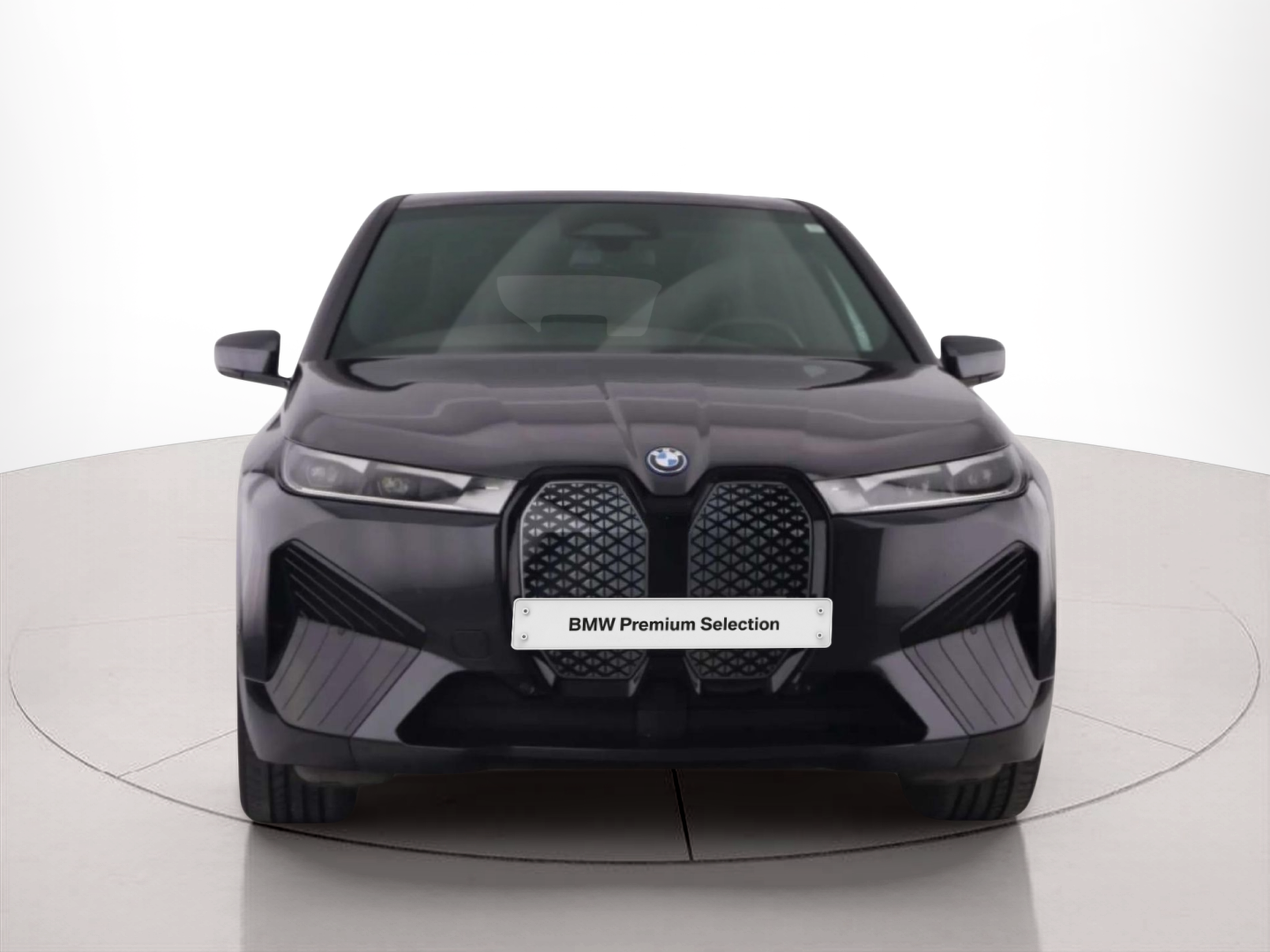 BMW iX xDrive40 color Gris. Ano 2023. 240KW(326CV). Elétrico. 