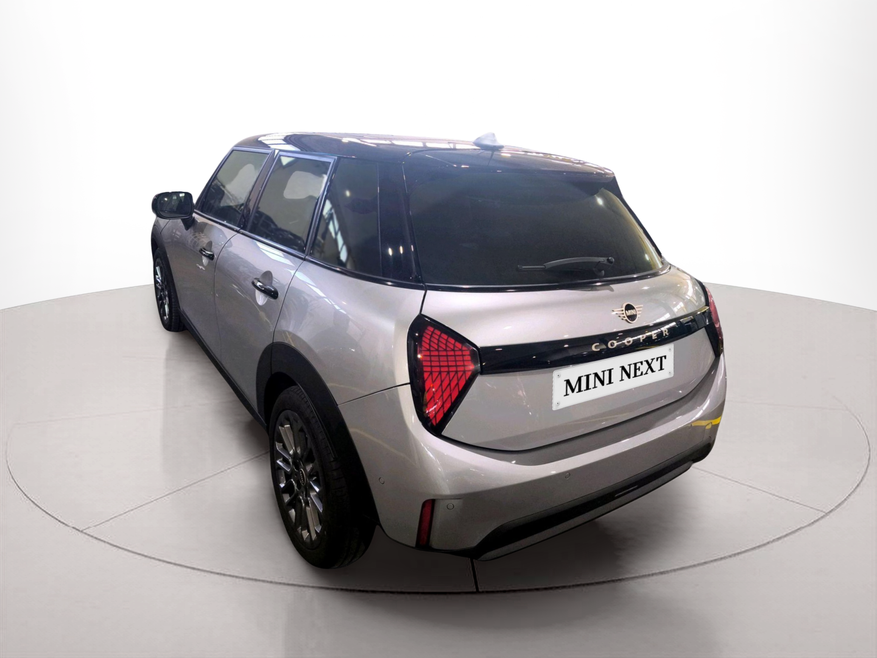 fotoG 5 del MINI MINI 5 Portas Cooper C 115 kW (156 CV) 156cv Gasolina de 2025 em Oeiras