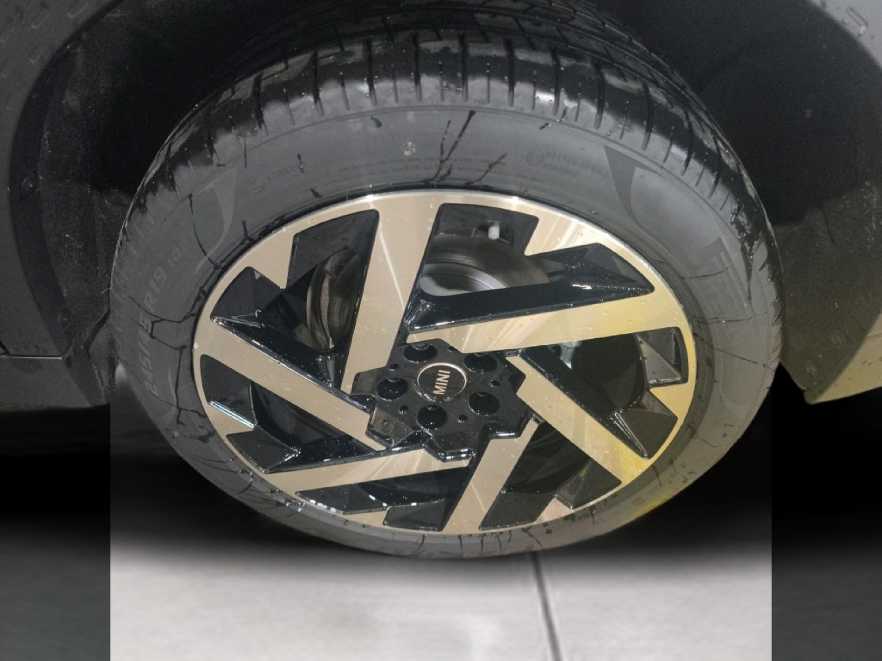 fotoG 14 del MINI MINI Countryman C 125 kW (170 CV) 170cv Gasolina de 2025 em Oeiras