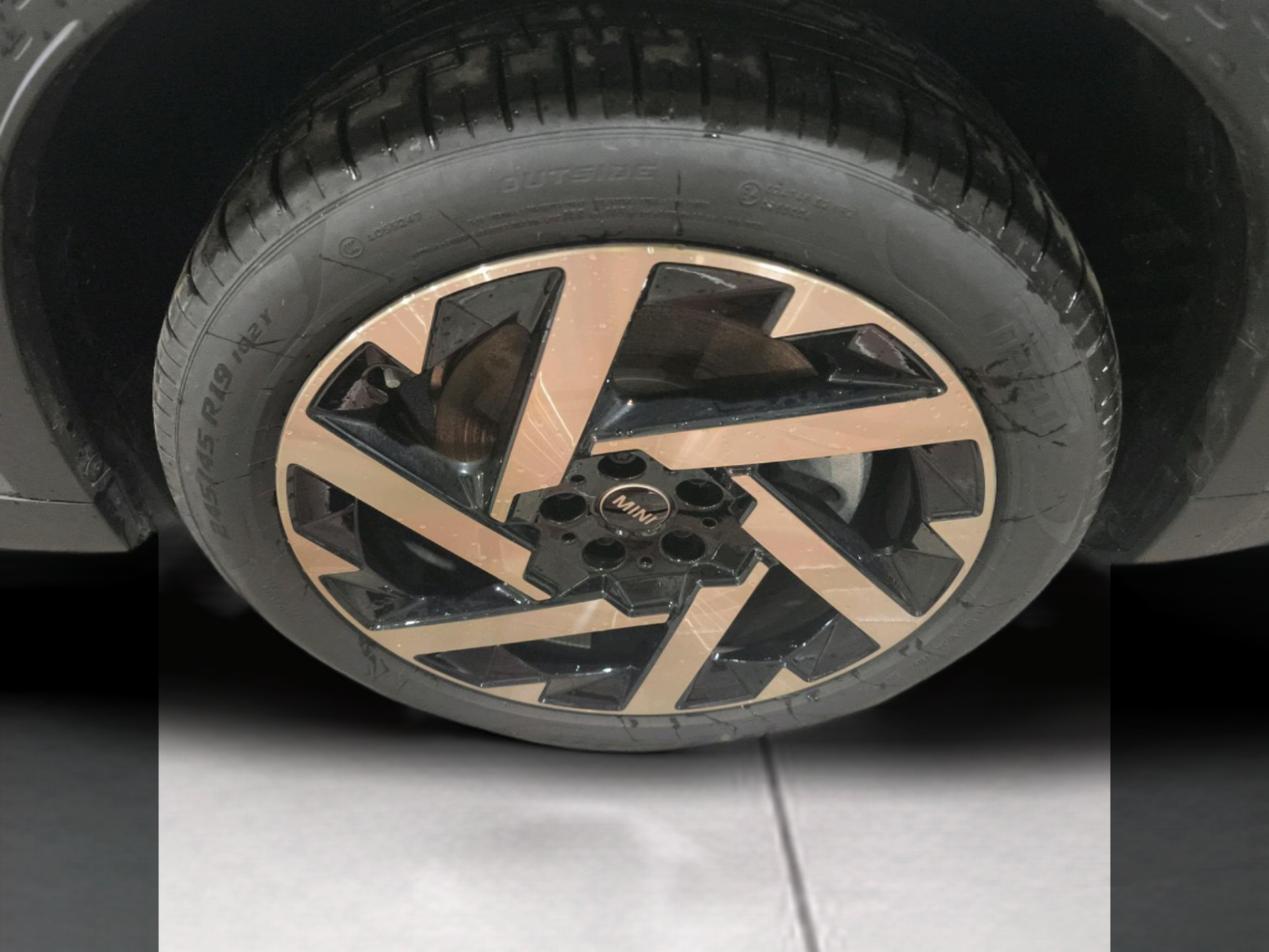 fotoG 11 del MINI MINI Countryman C 125 kW (170 CV) 170cv Gasolina de 2025 em Oeiras