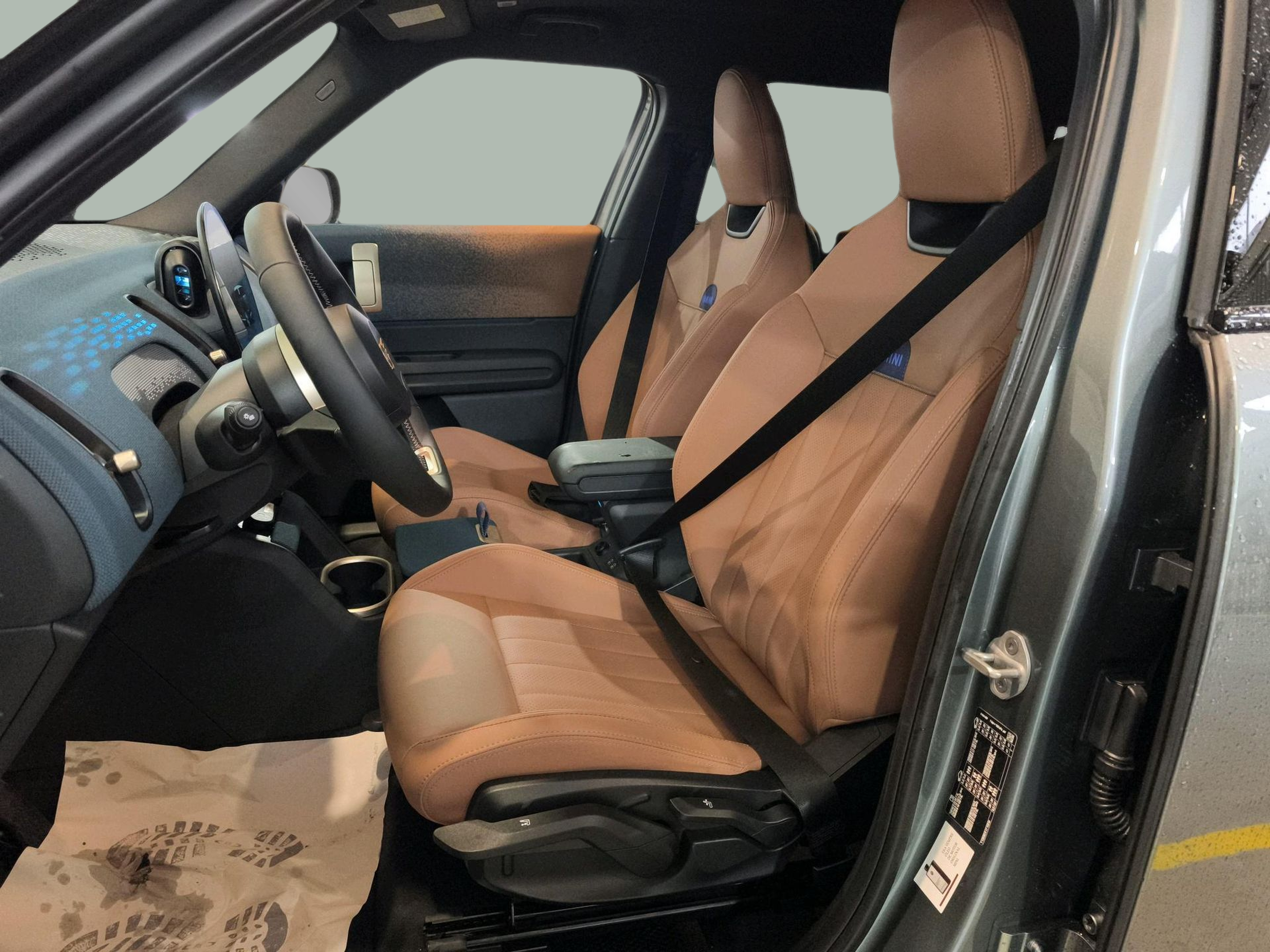 fotoG 8 del MINI MINI Countryman C 125 kW (170 CV) 170cv Gasolina de 2025 em Oeiras