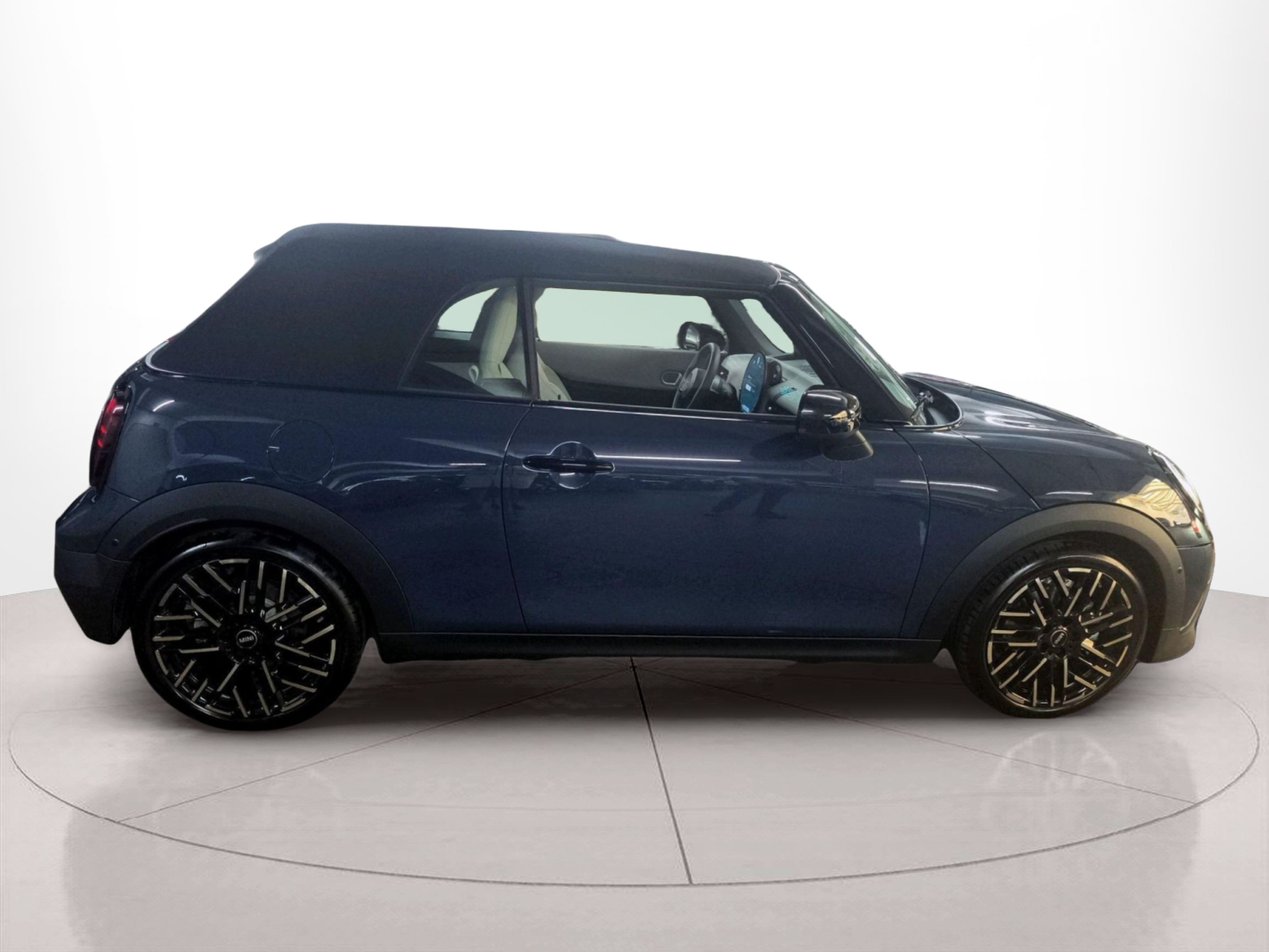 fotoG 3 del MINI MINI Cabrio Cooper 120 kW (163 CV) 163cv Gasolina de 2025 em Oeiras