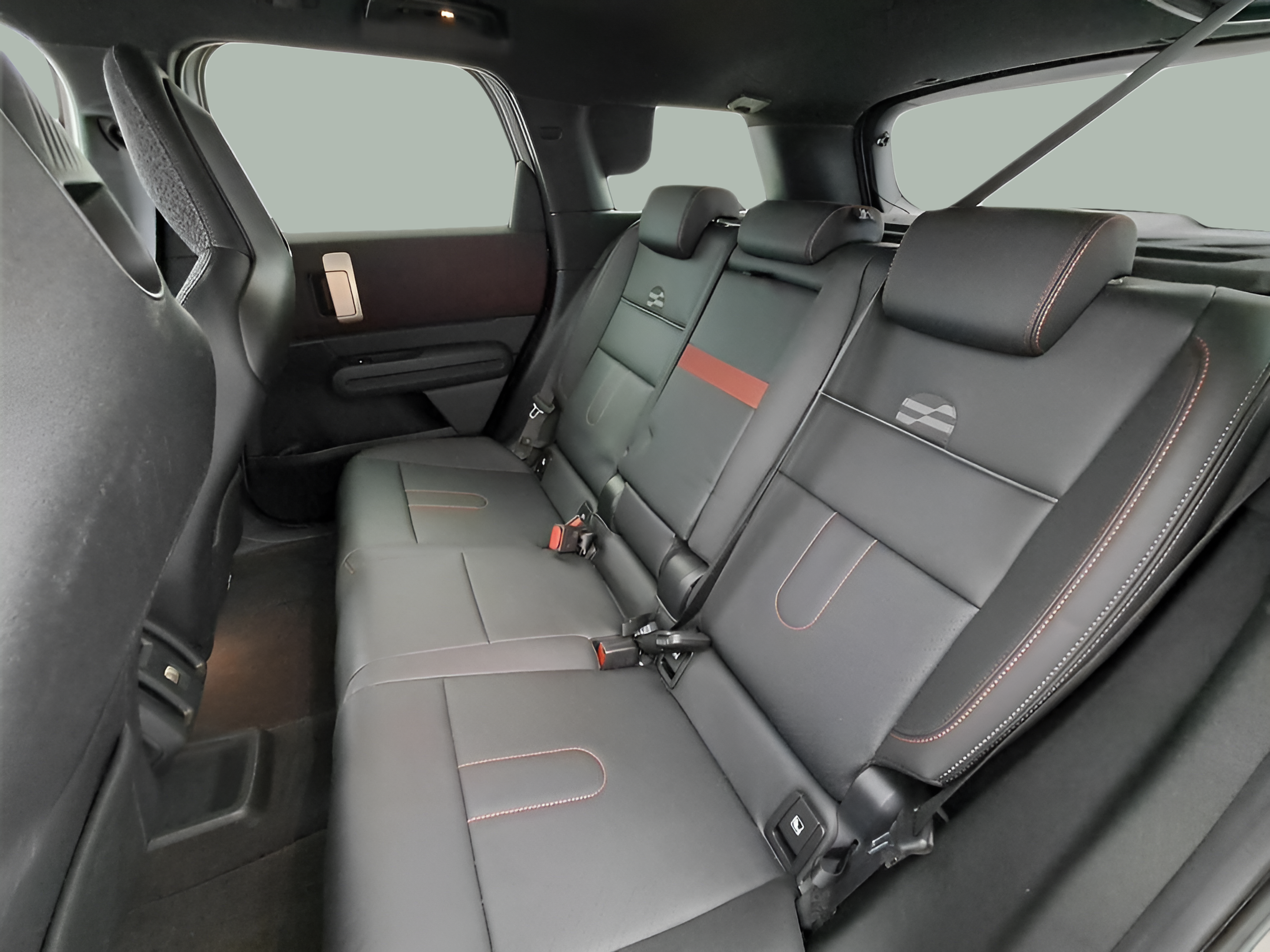 fotoG 9 del MINI MINI Countryman SE ALL4 	230 kW (313 CV) 313cv Elétrico de 2024 em Oeiras