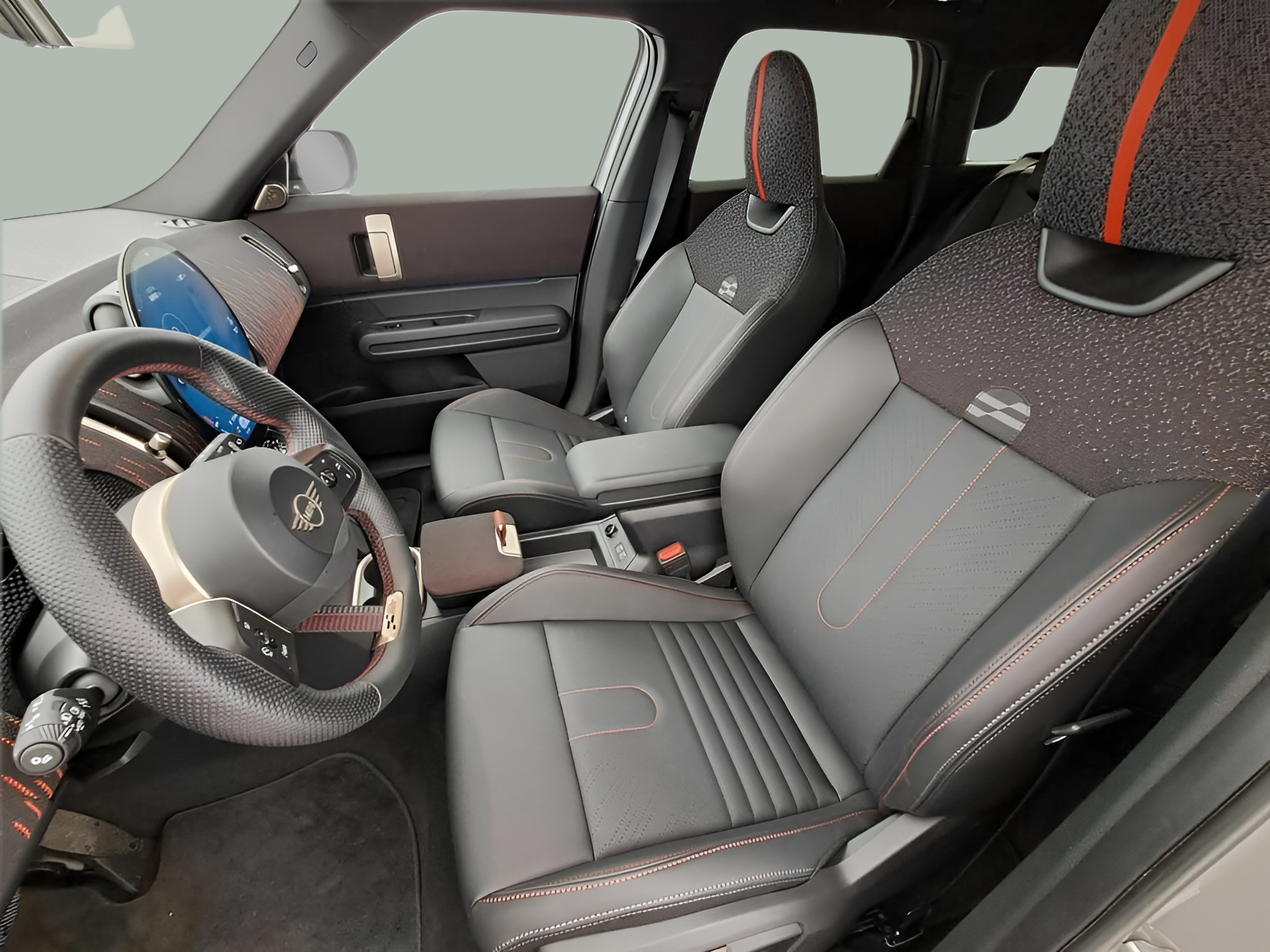 fotoG 8 del MINI MINI Countryman SE ALL4 	230 kW (313 CV) 313cv Elétrico de 2024 em Oeiras