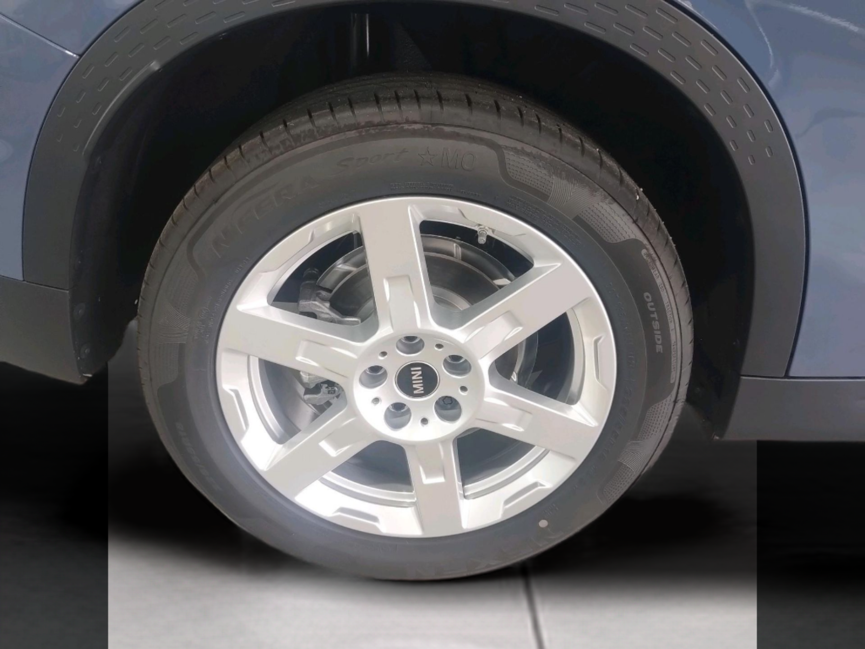 fotoG 12 del MINI MINI Countryman C 125 kW (170 CV) 170cv Gasolina de 2025 em Oeiras