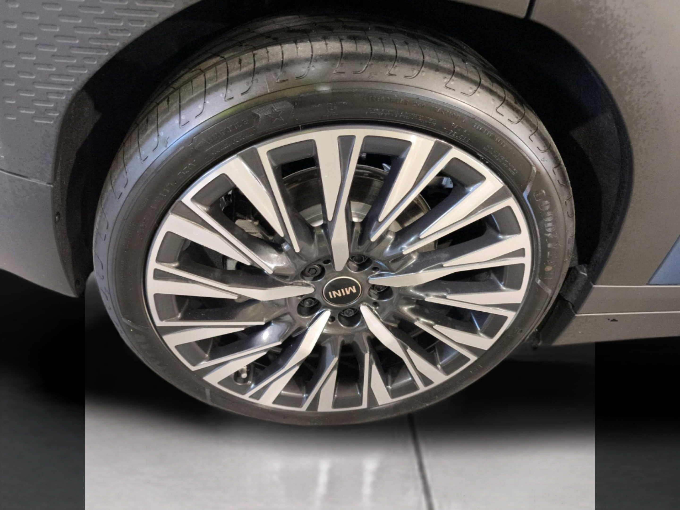 fotoG 11 del mini MINI Aceman SE 160 kW (218 CV) 218cv Elétrico de 2025 em Oeiras