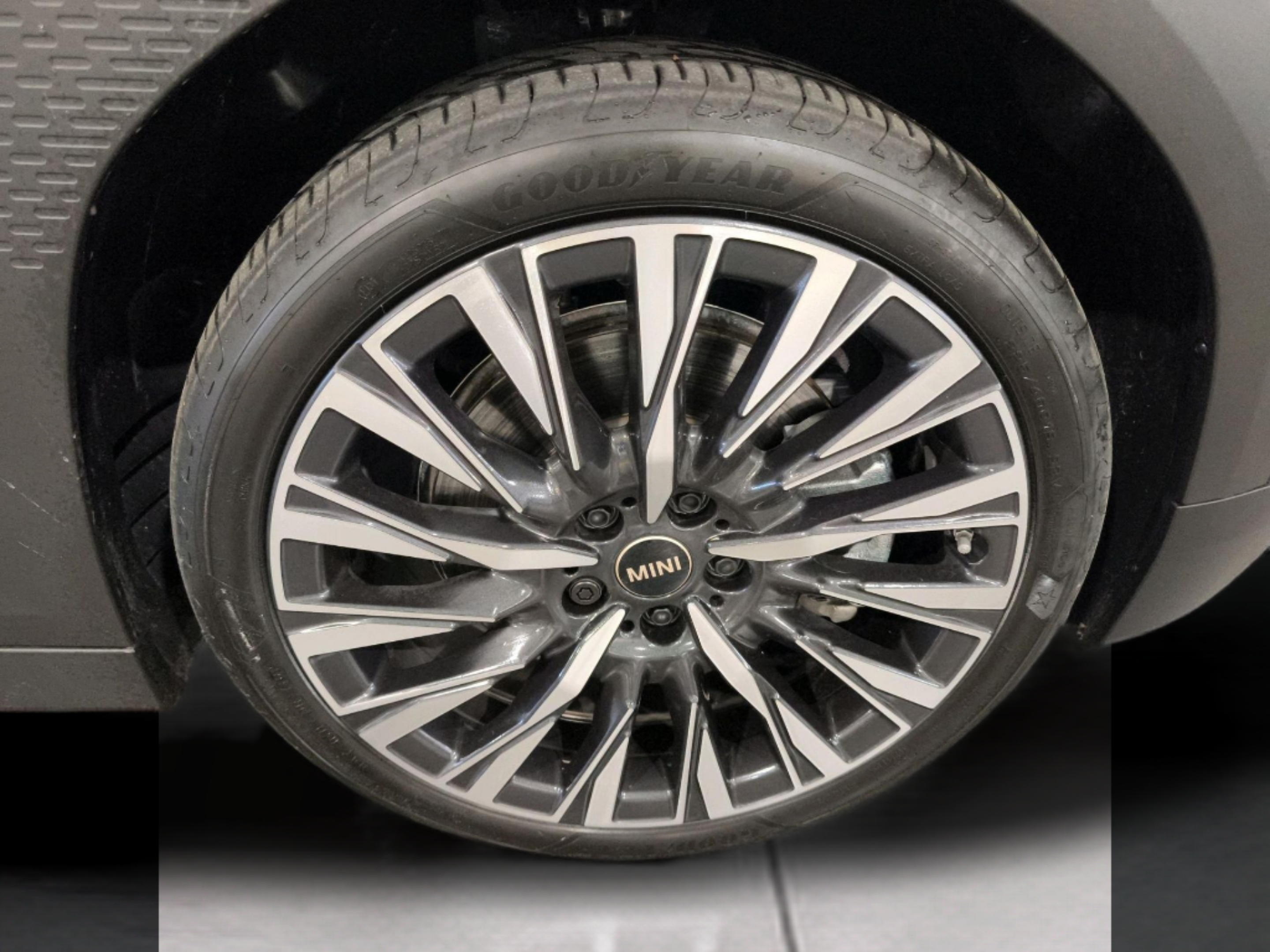 fotoG 13 del mini MINI Aceman SE 160 kW (218 CV) 218cv Elétrico de 2025 em Oeiras