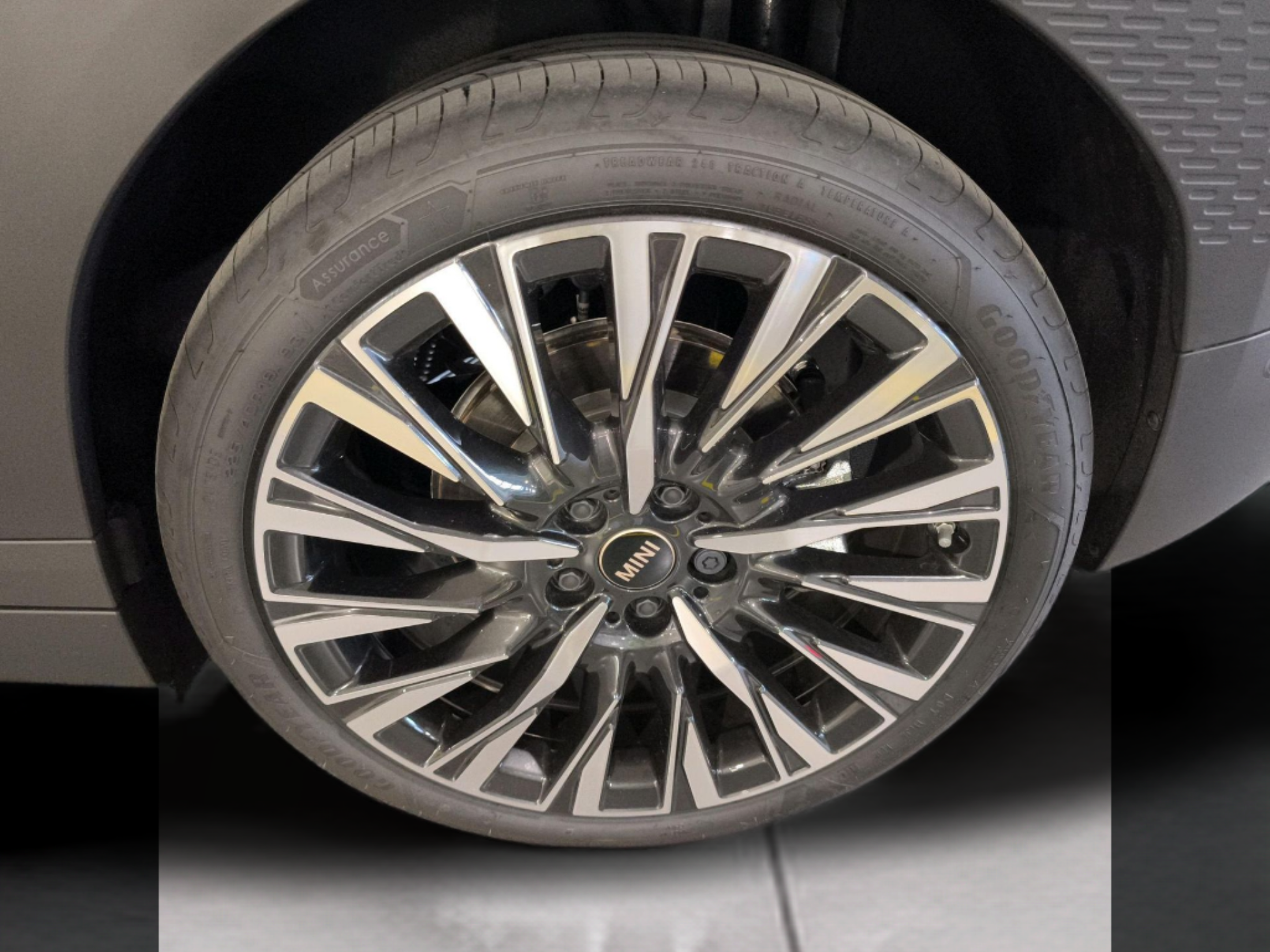 fotoG 14 del mini MINI Aceman SE 160 kW (218 CV) 218cv Elétrico de 2025 em Oeiras