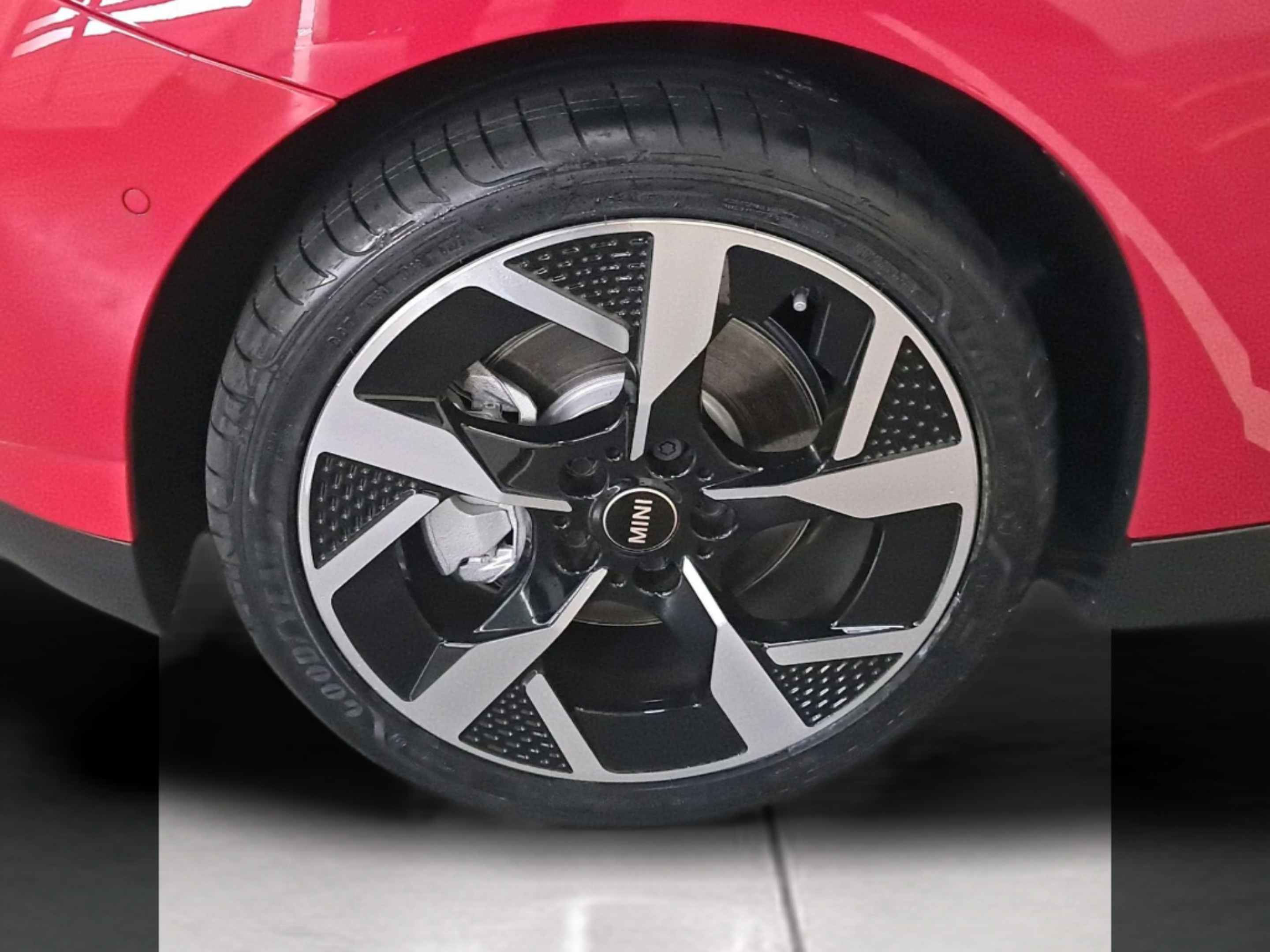 fotoG 12 del MINI MINI 3 Portas Cooper S E 160 kW (218 CV) 218cv Elétrico de 2025 em Oeiras