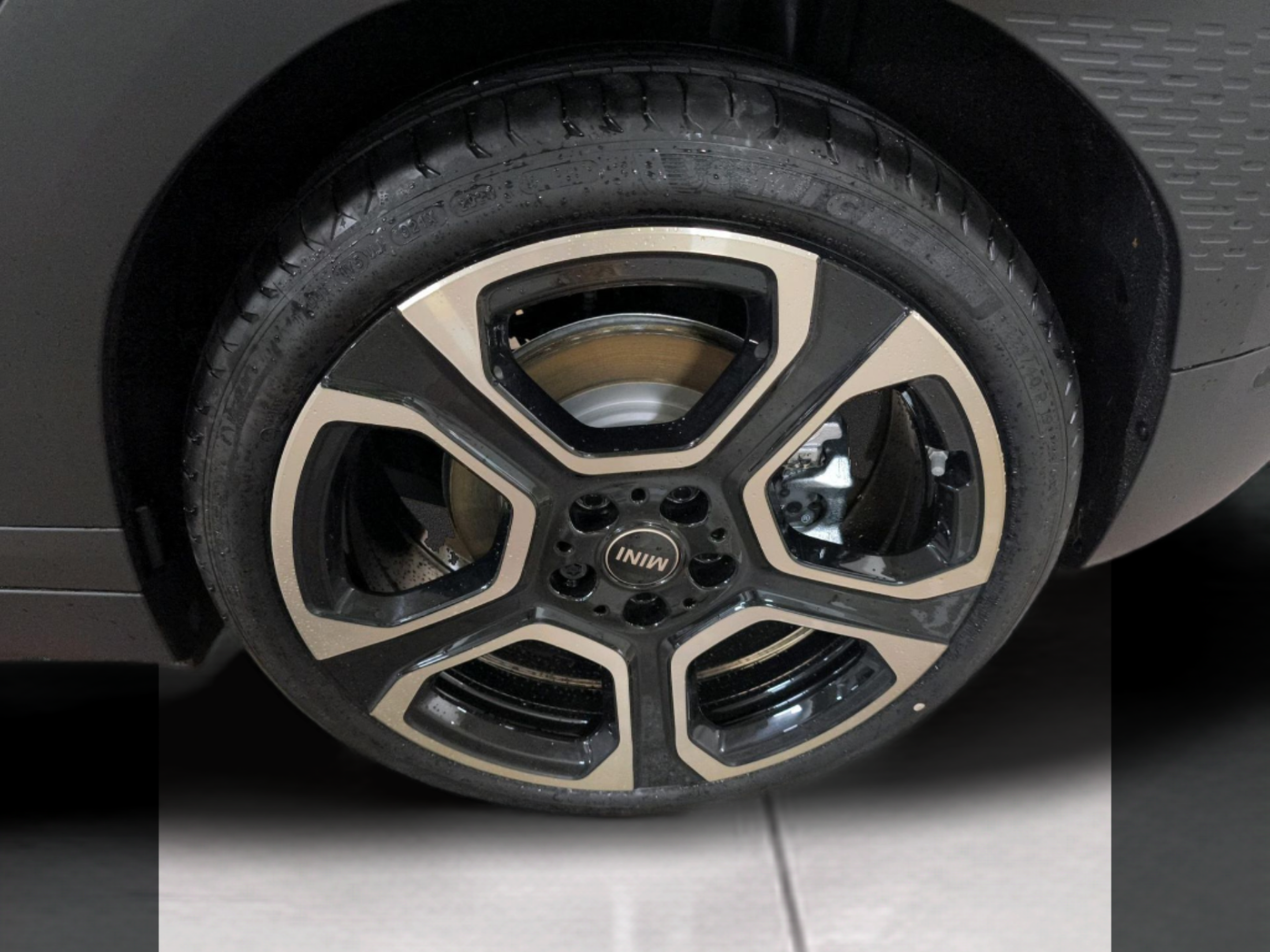 fotoG 14 del mini MINI Aceman SE 160 kW (218 CV) 218cv Elétrico de 2025 em Oeiras