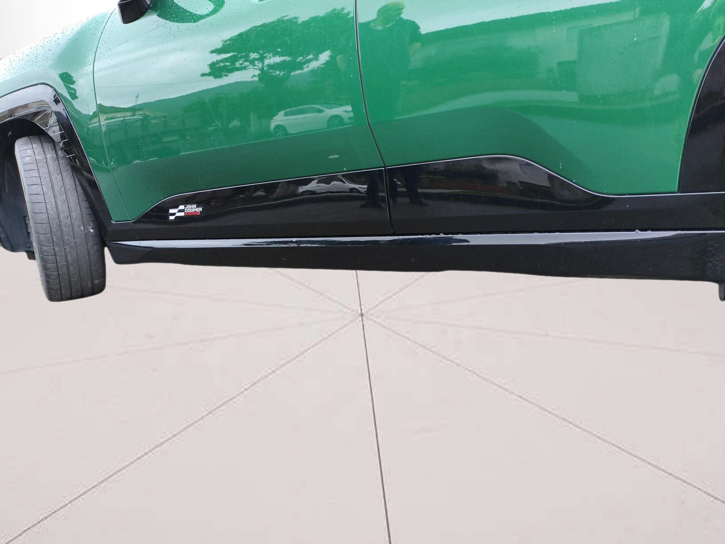 fotoG 16 del MINI MINI Aceman John Cooper Works E 190 kW (258 CV) 258cv Elétrico de 2025 em Oeiras