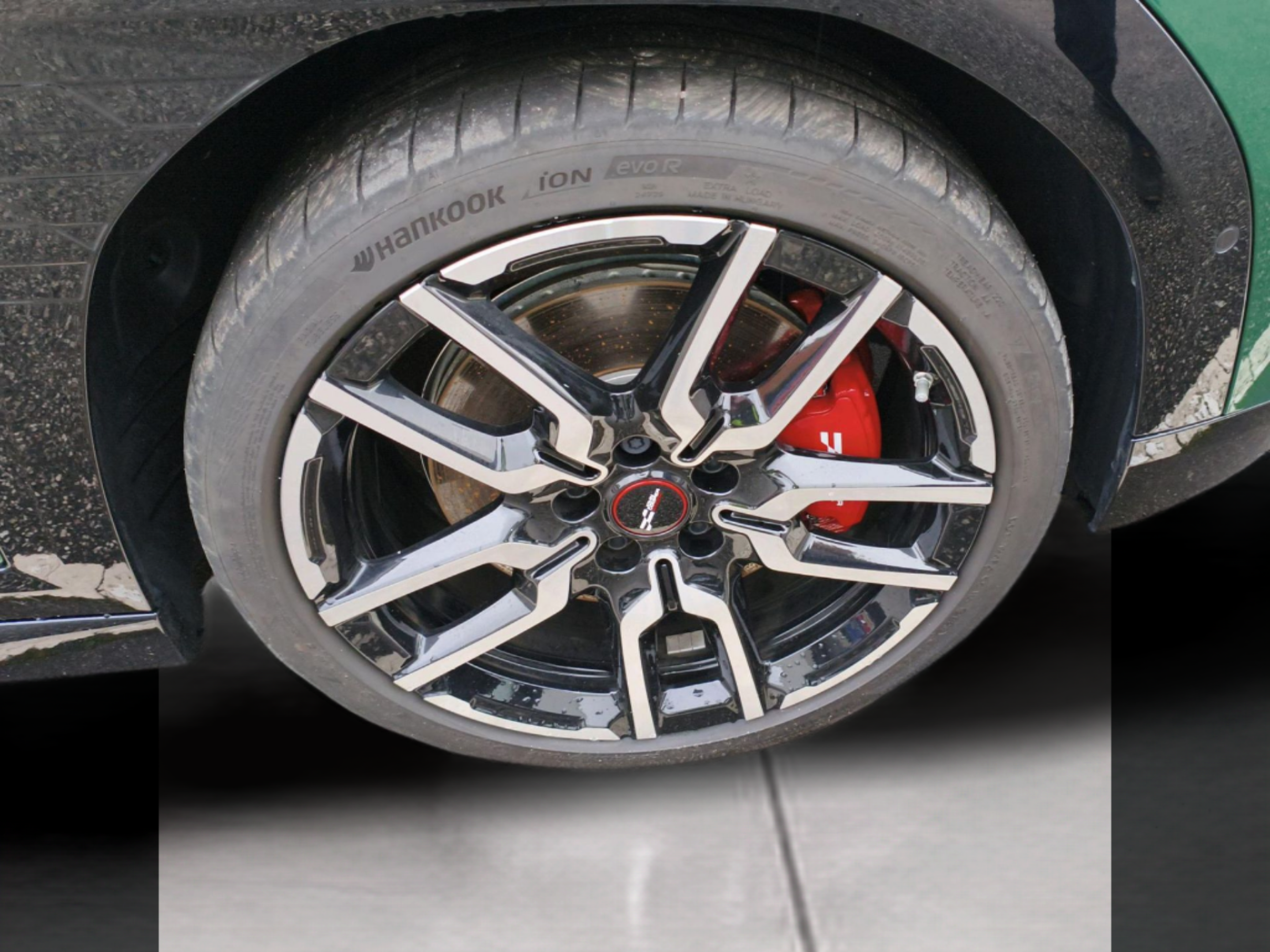 fotoG 12 del MINI MINI Aceman John Cooper Works E 190 kW (258 CV) 258cv Elétrico de 2025 em Oeiras