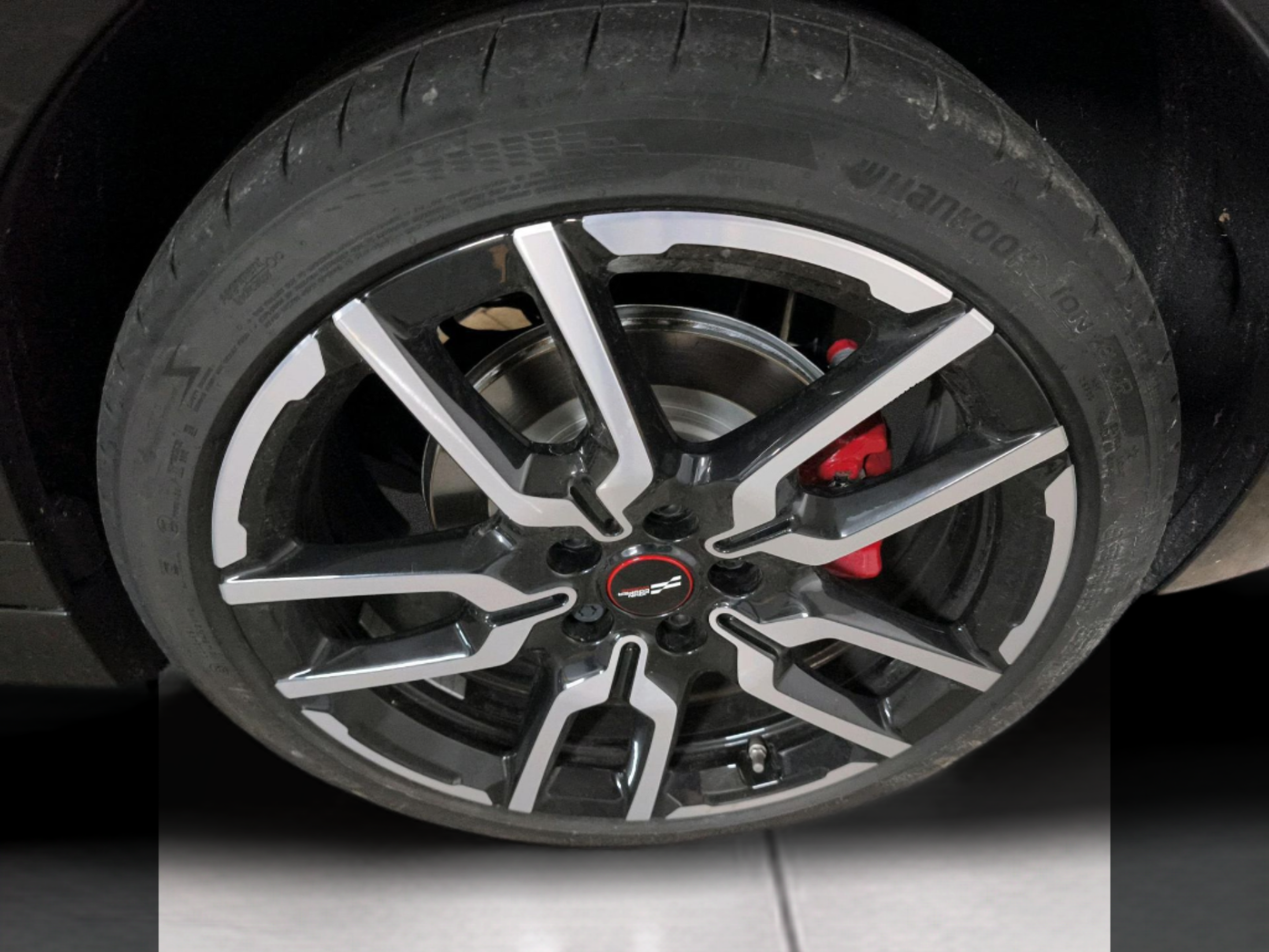 fotoG 13 del MINI MINI Aceman John Cooper Works E 190 kW (258 CV) 258cv Elétrico de 2025 em Oeiras