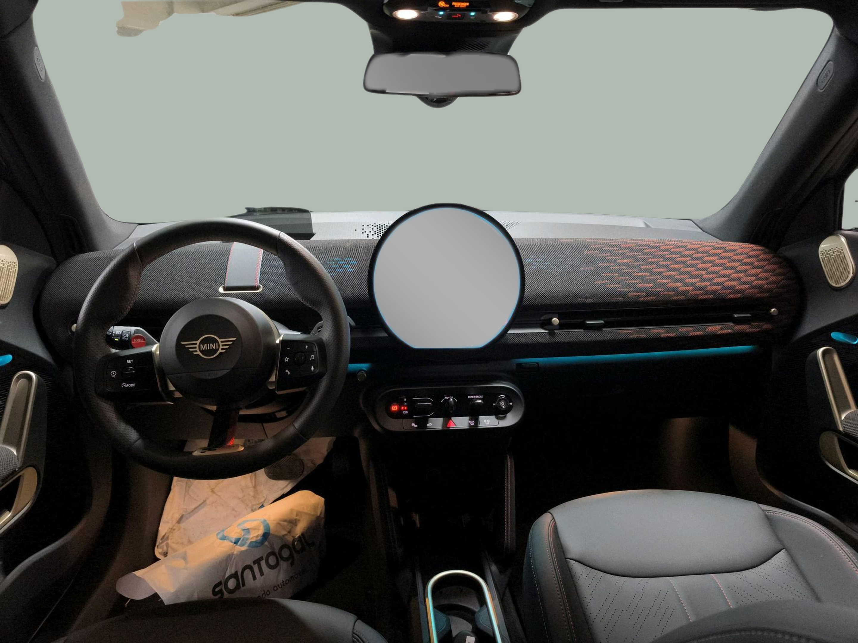 fotoG 7 del MINI MINI Aceman John Cooper Works E 190 kW (258 CV) 258cv Elétrico de 2025 em Oeiras