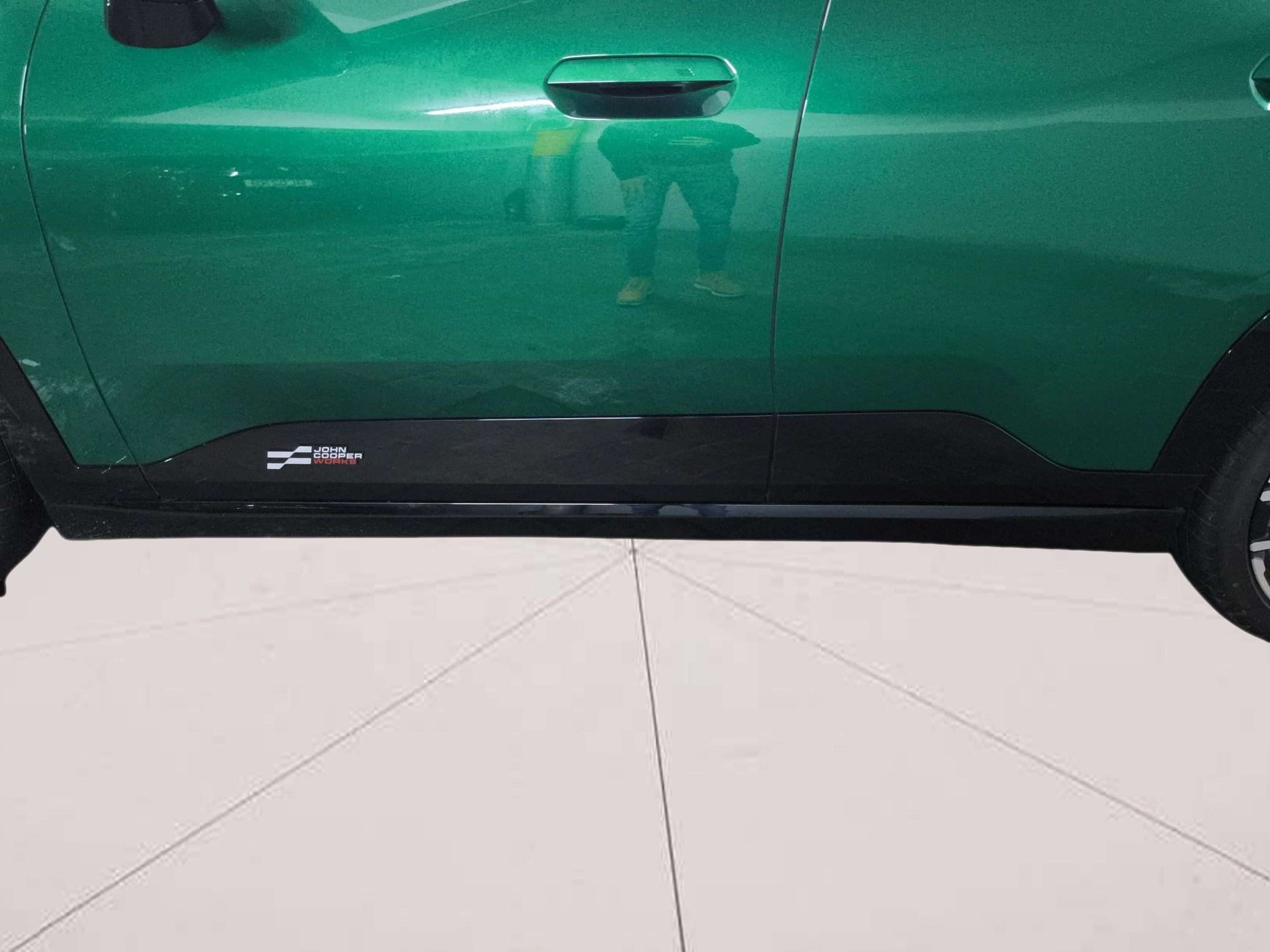 fotoG 16 del MINI MINI Aceman John Cooper Works E 190 kW (258 CV) 258cv Elétrico de 2025 em Oeiras