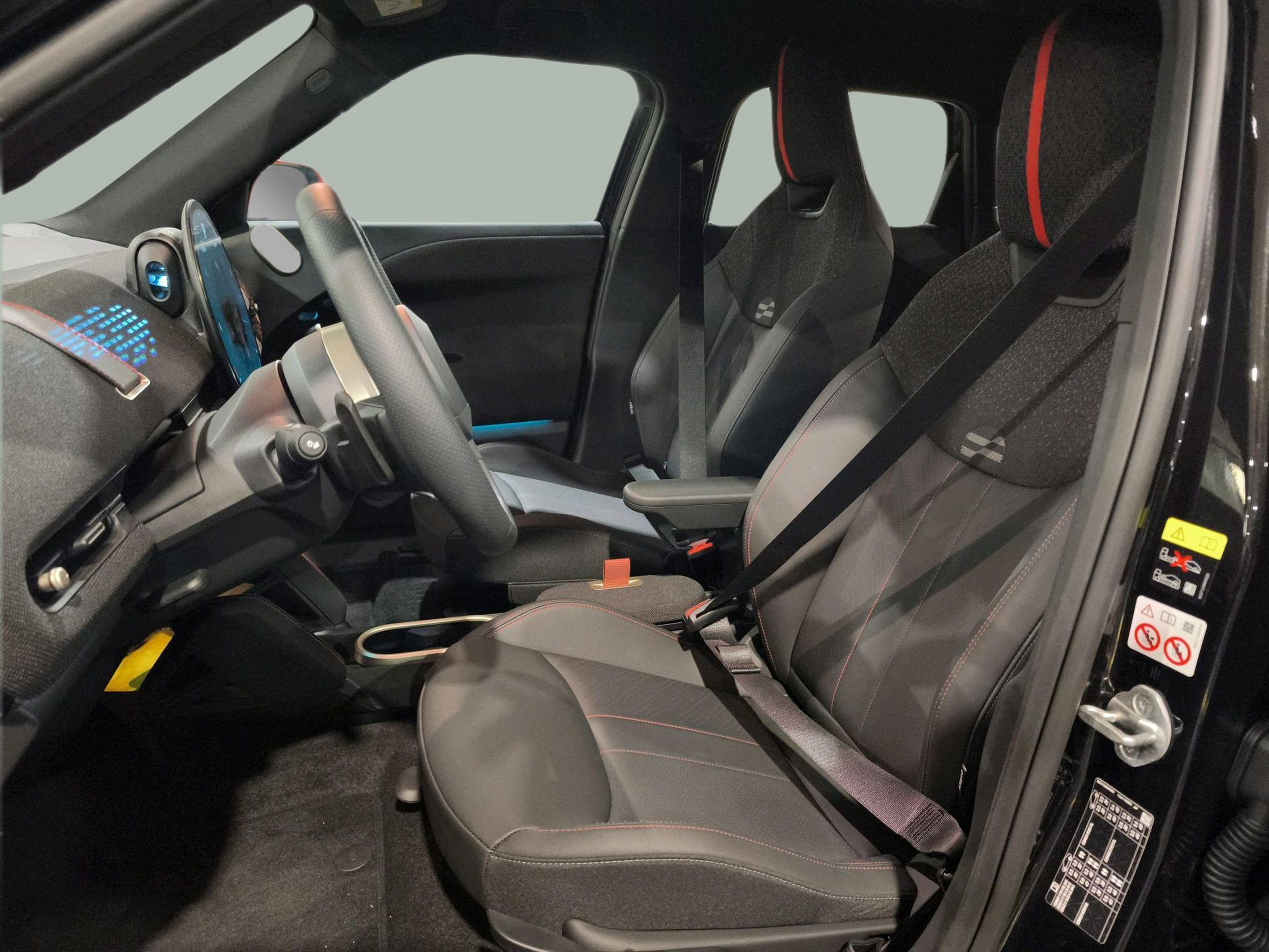 fotoG 8 del MINI MINI Aceman John Cooper Works E 190 kW (258 CV) 258cv Elétrico de 2025 em Oeiras