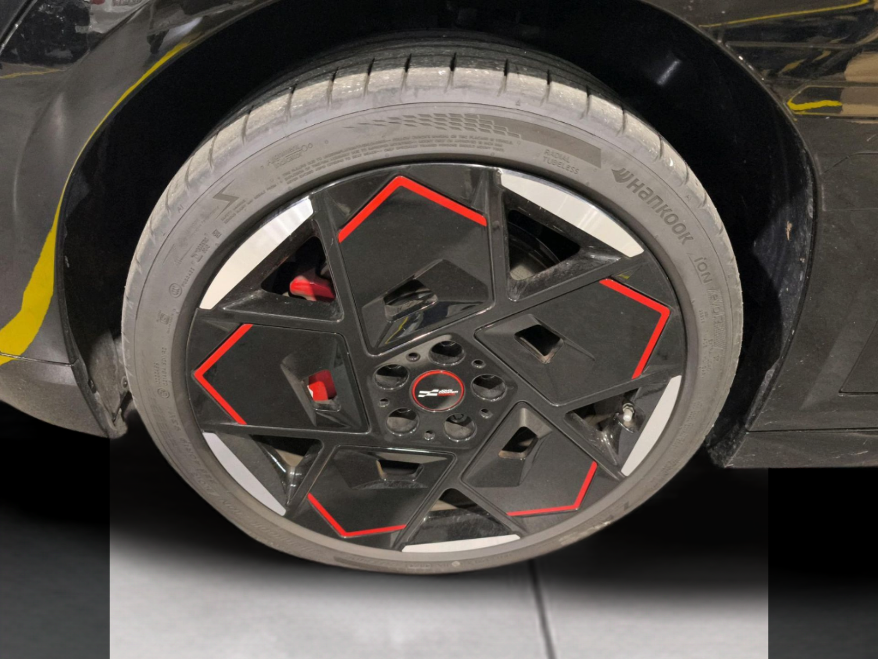 fotoG 12 del MINI MINI Aceman John Cooper Works E 190 kW (258 CV) 258cv Elétrico de 2025 em Oeiras