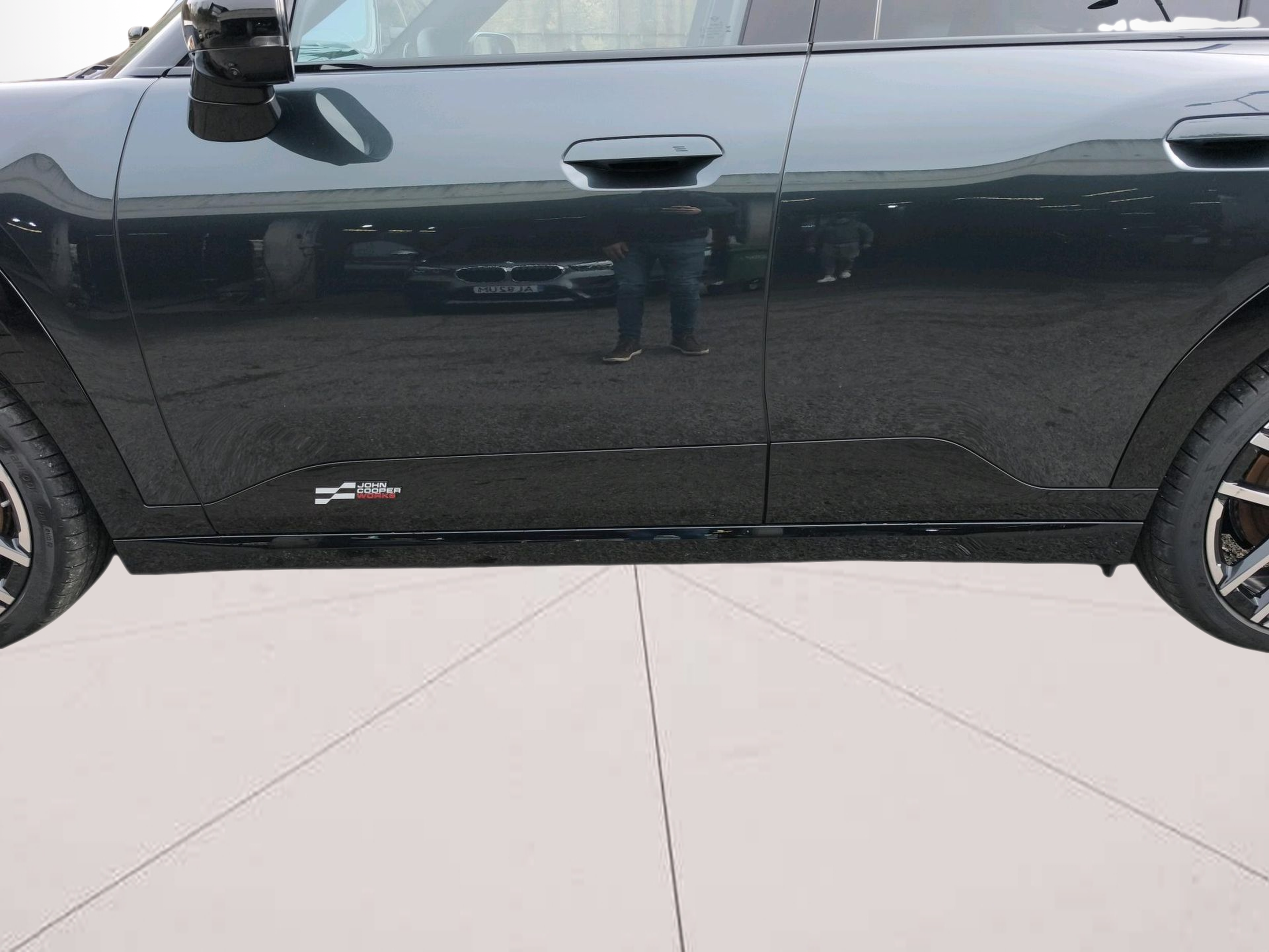 fotoG 17 del MINI MINI Aceman John Cooper Works E 190 kW (258 CV) 258cv Elétrico de 2025 em Oeiras