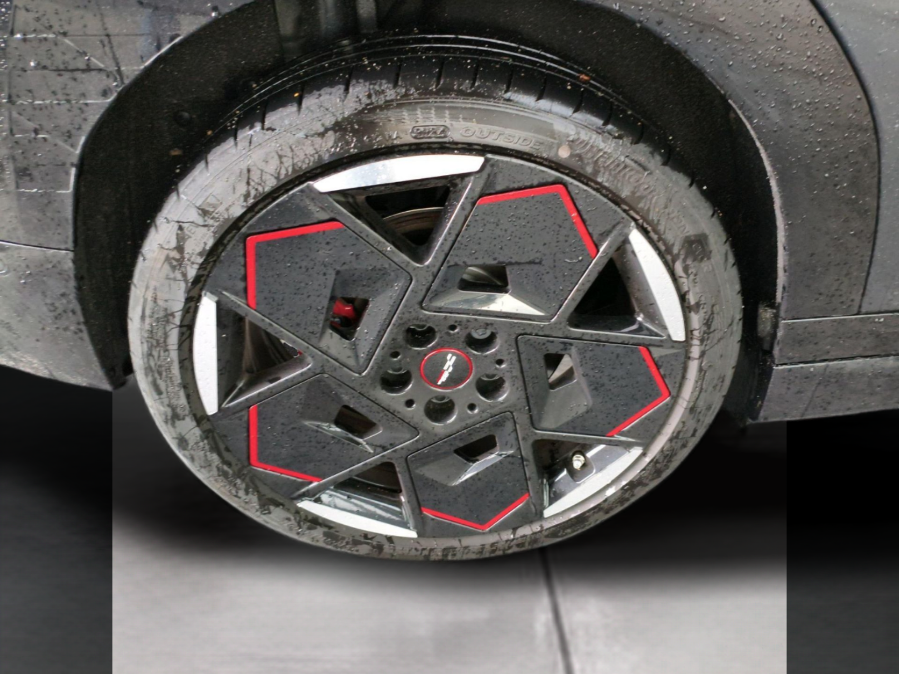 fotoG 13 del MINI MINI Aceman John Cooper Works E 190 kW (258 CV) 258cv Elétrico de 2025 em Oeiras