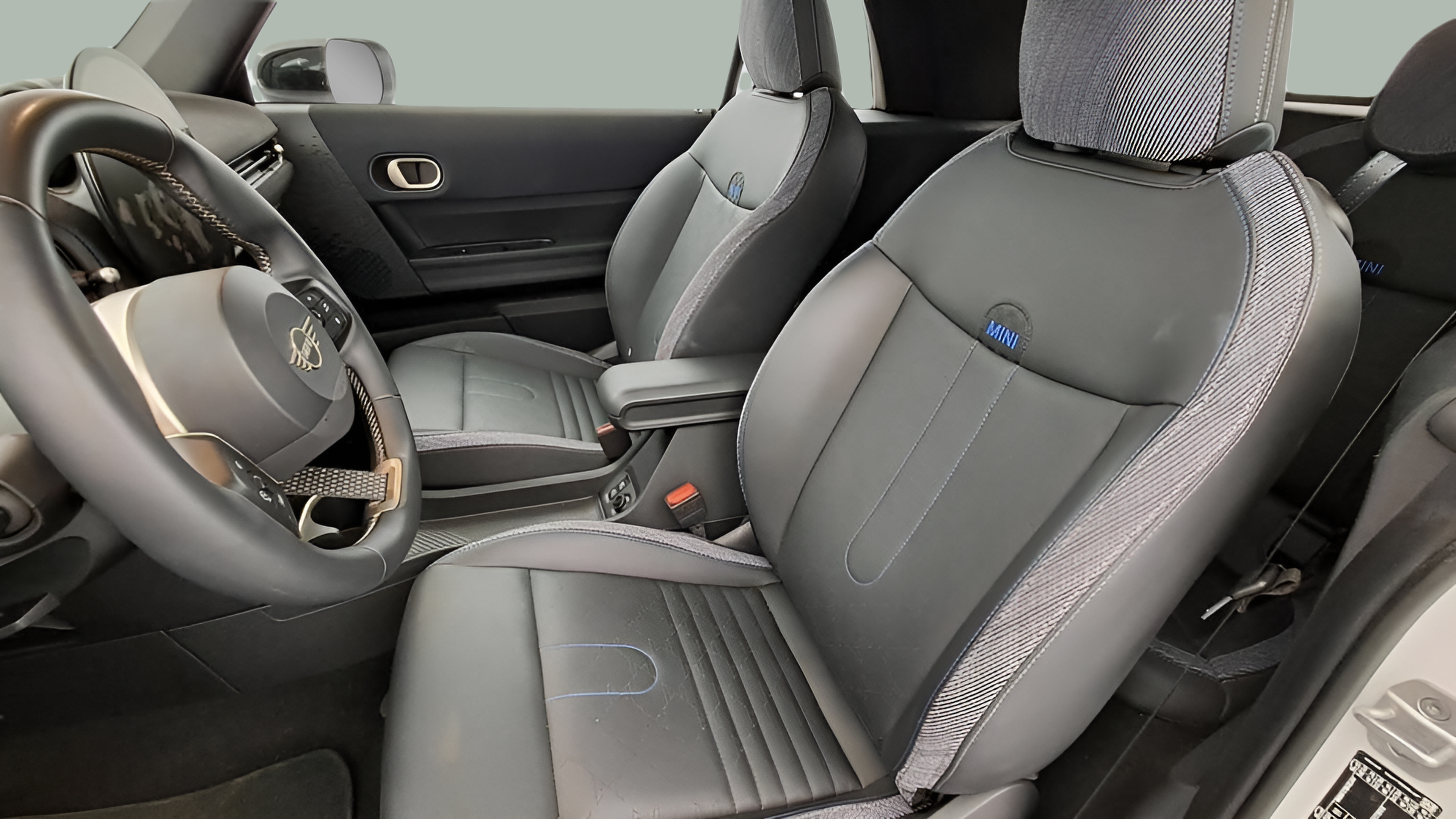 fotoG 8 del Mini MINI Cabrio MINI Cooper Cabrio C 163cv Gasolina de 2025 em Oeiras