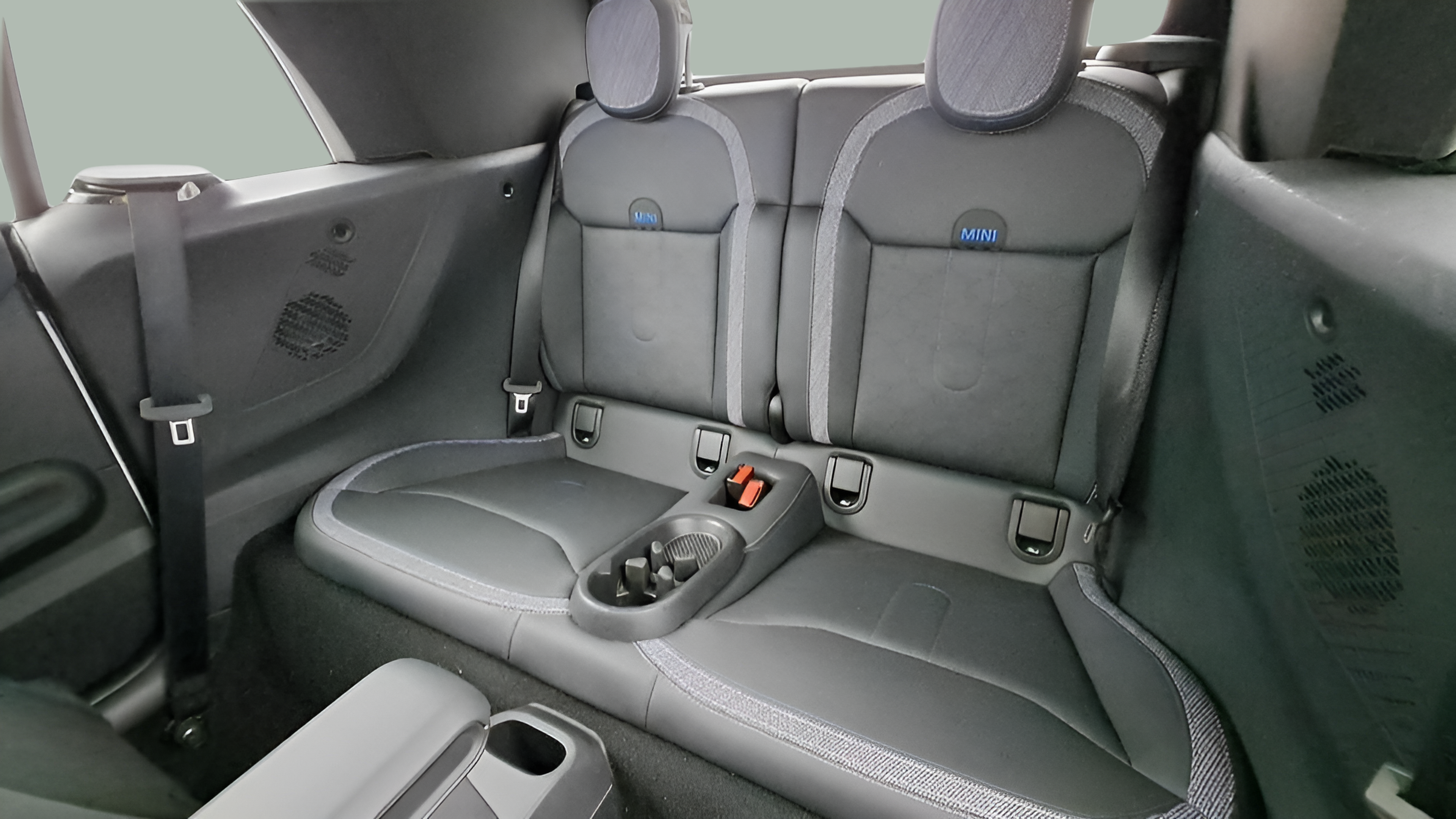 fotoG 9 del Mini MINI Cabrio MINI Cooper Cabrio C 163cv Gasolina de 2025 em Oeiras