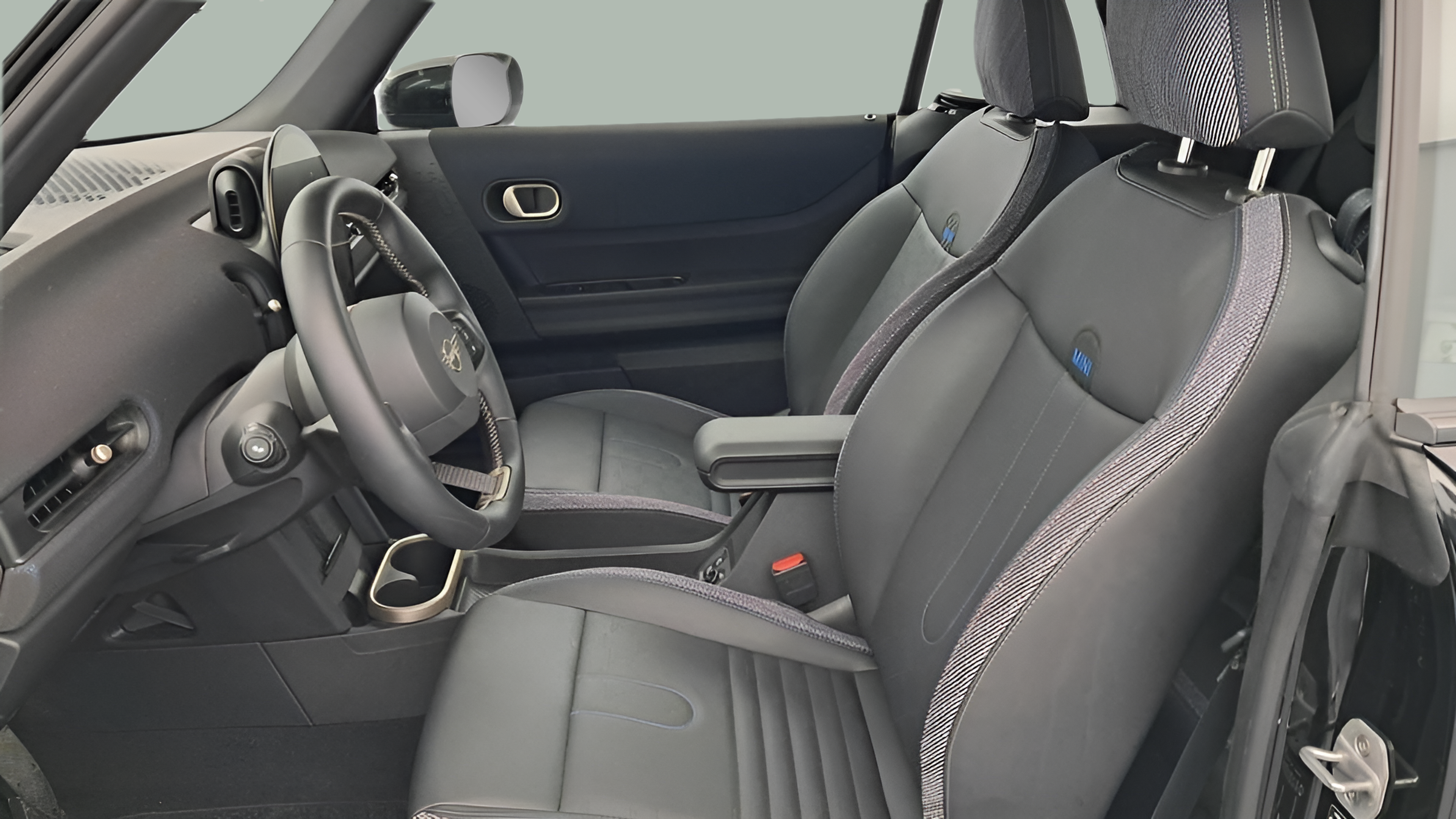 fotoG 8 del Mini MINI Cabrio MINI Cooper Cabrio C 163cv Gasolina de 2025 em Oeiras