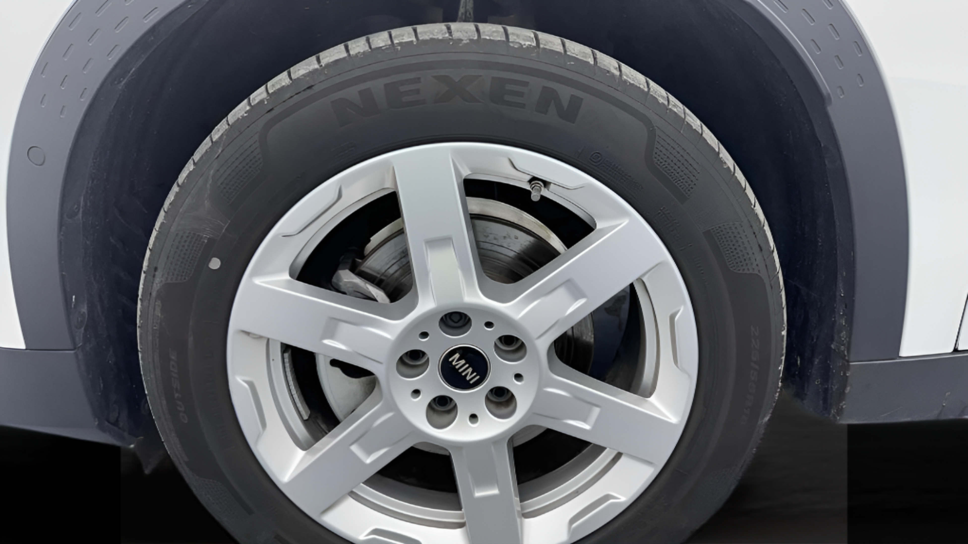 fotoG 14 del Mini MINI Countryman Countryman D 163cv Diesel de 2025 em Oeiras