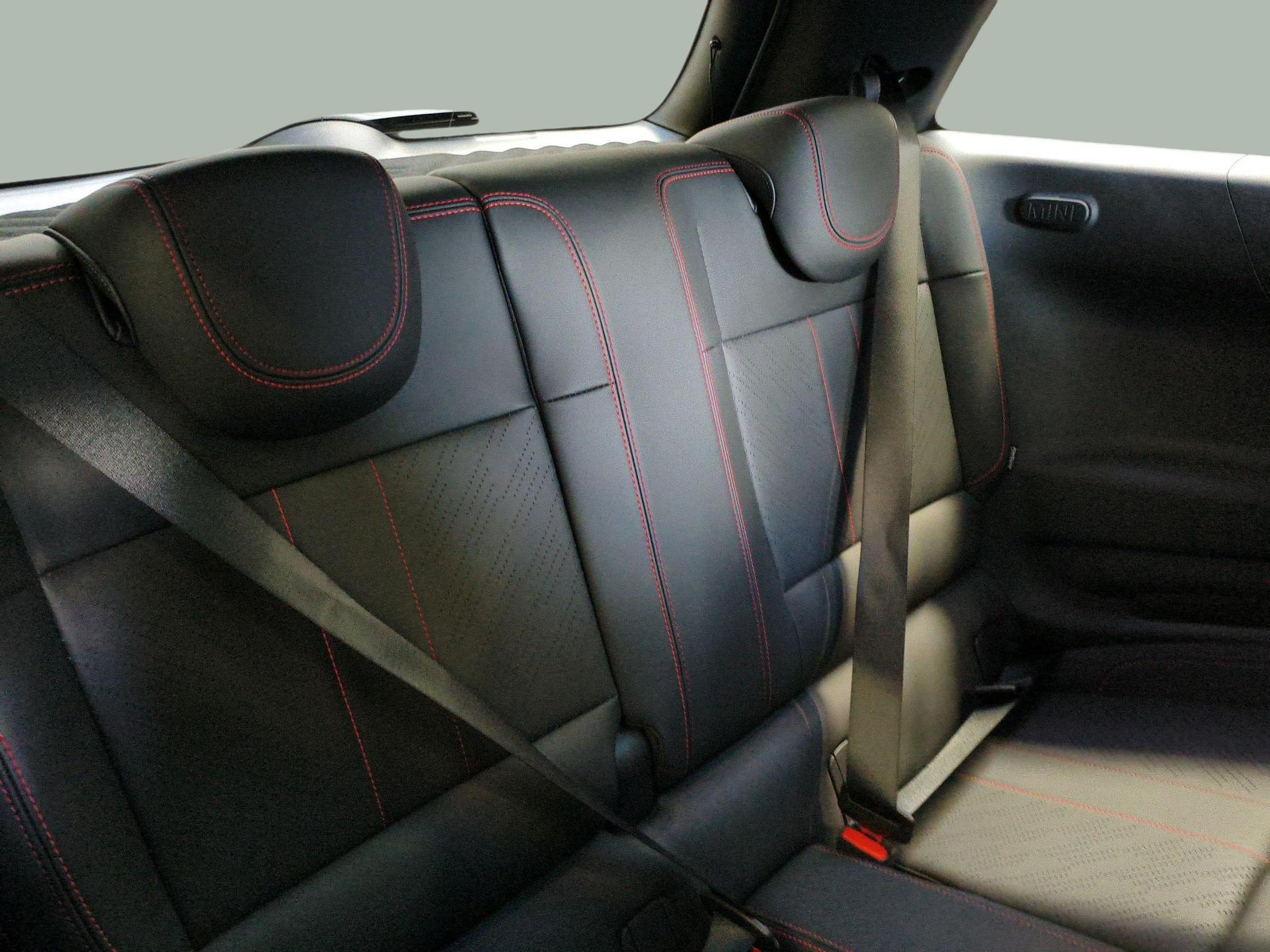 fotoG 9 del MINI MINI 3 Portas Cooper S E 160 kW (218 CV) 218cv Elétrico de 2025 em Oeiras