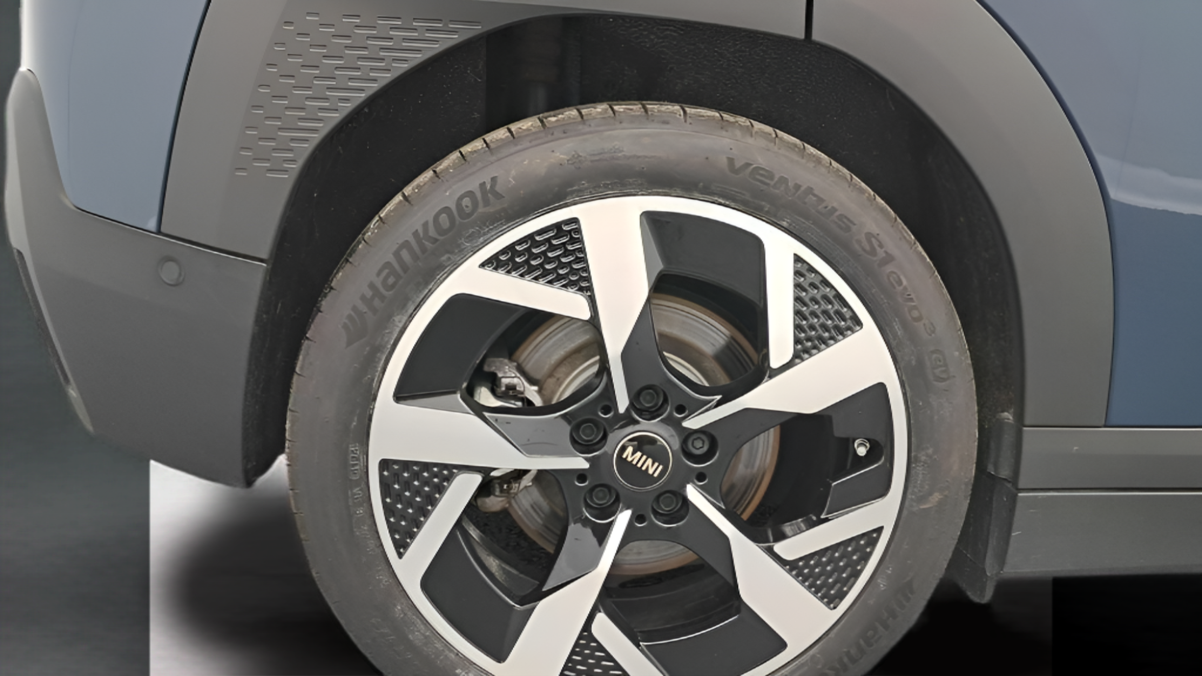 fotoG 13 del Mini MINI Aceman SE 218cv Elétrico de 2024 em Oeiras