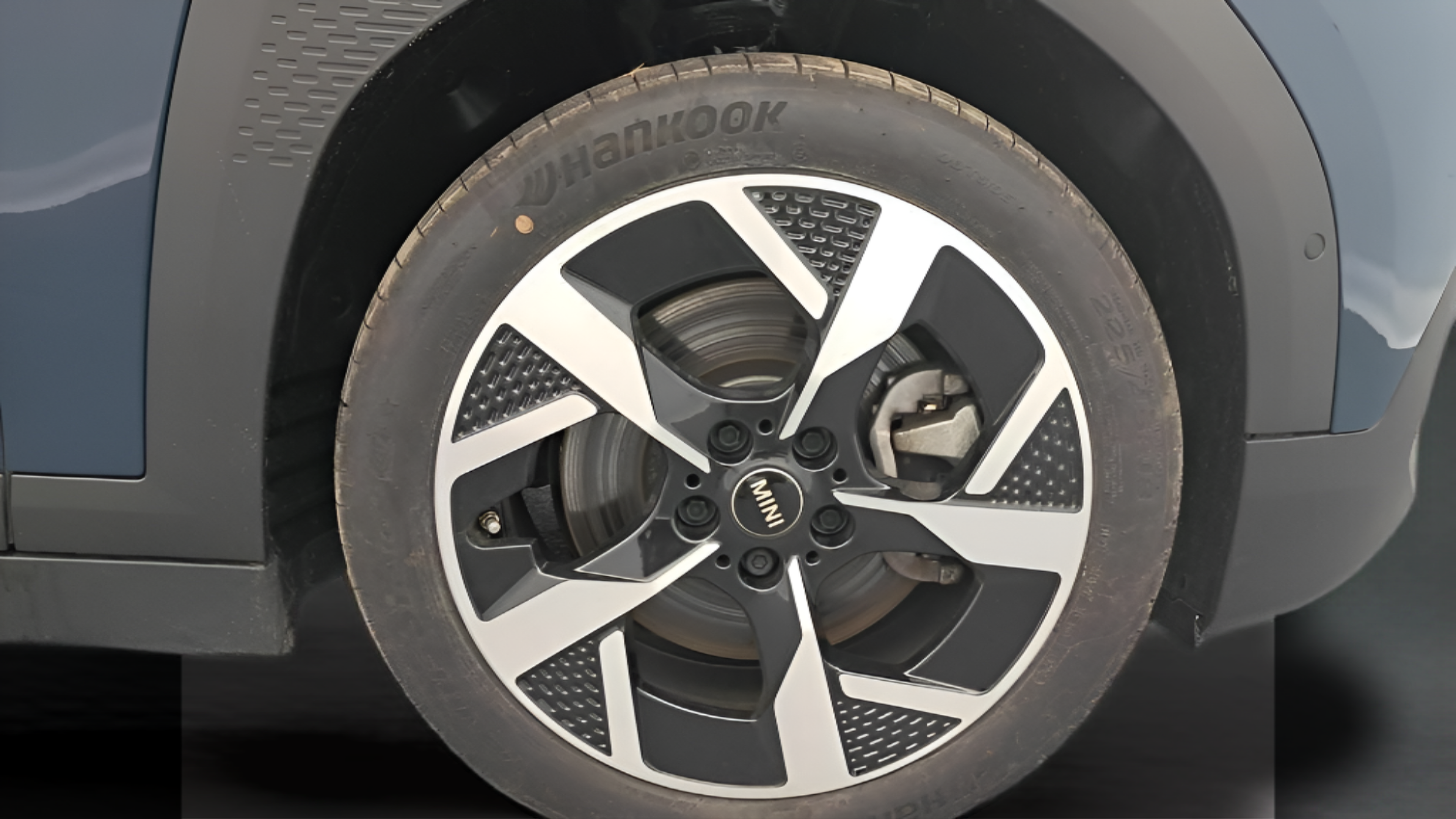 fotoG 12 del Mini MINI Aceman SE 218cv Elétrico de 2024 em Oeiras