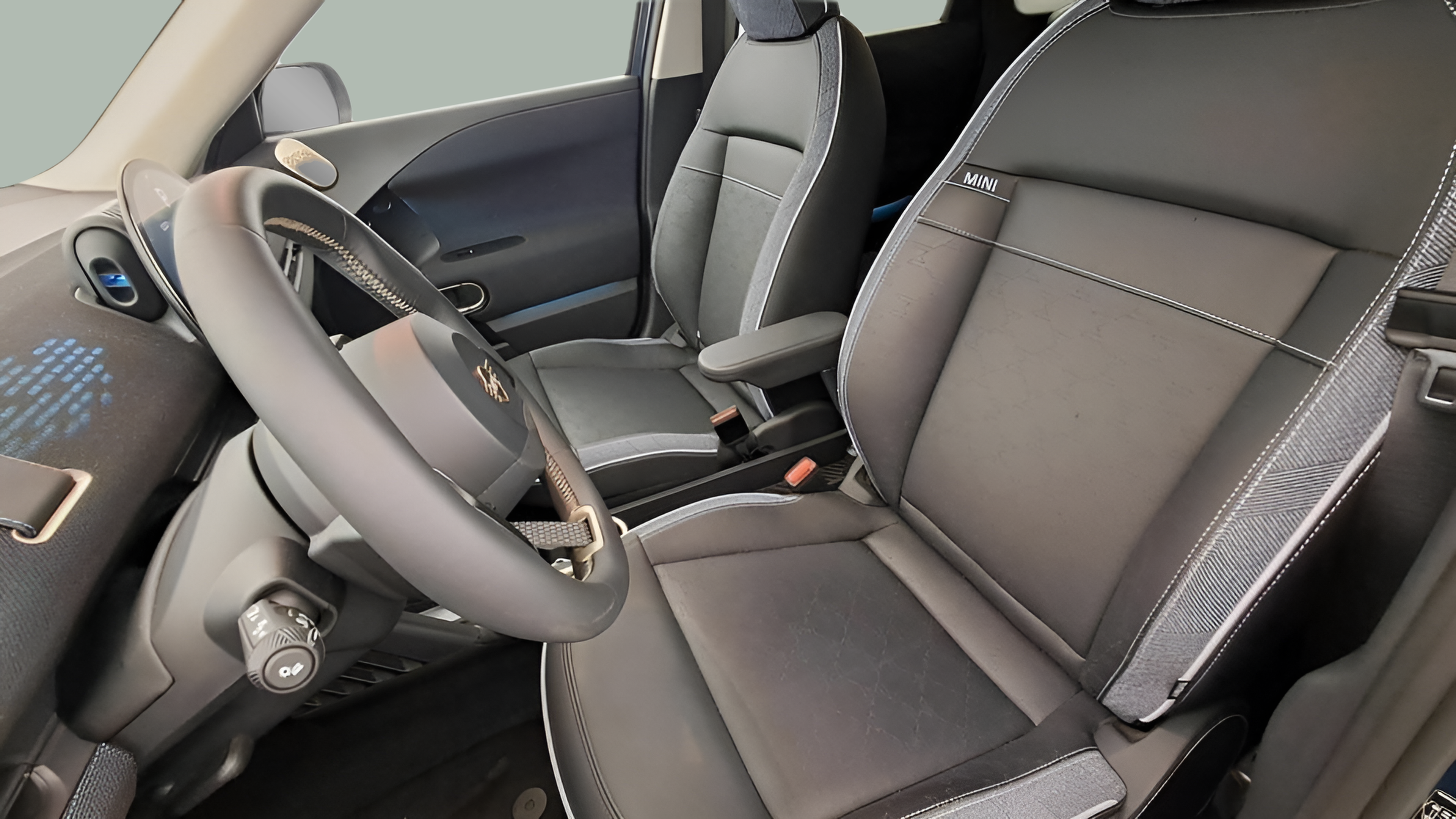 fotoG 8 del Mini MINI Aceman SE 218cv Elétrico de 2024 em Oeiras