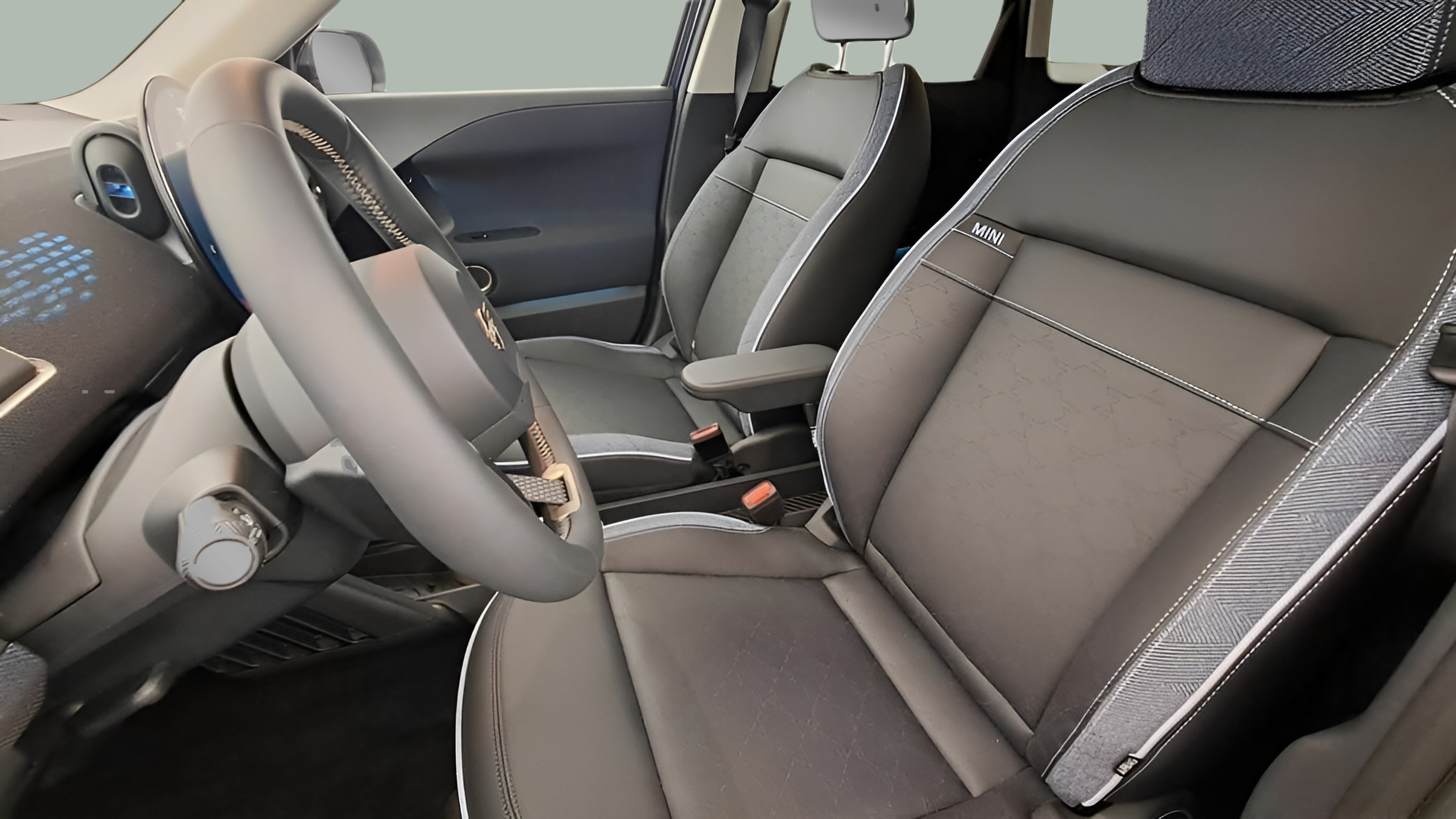 fotoG 8 del Mini MINI Aceman SE 218cv Elétrico de 2024 em Oeiras